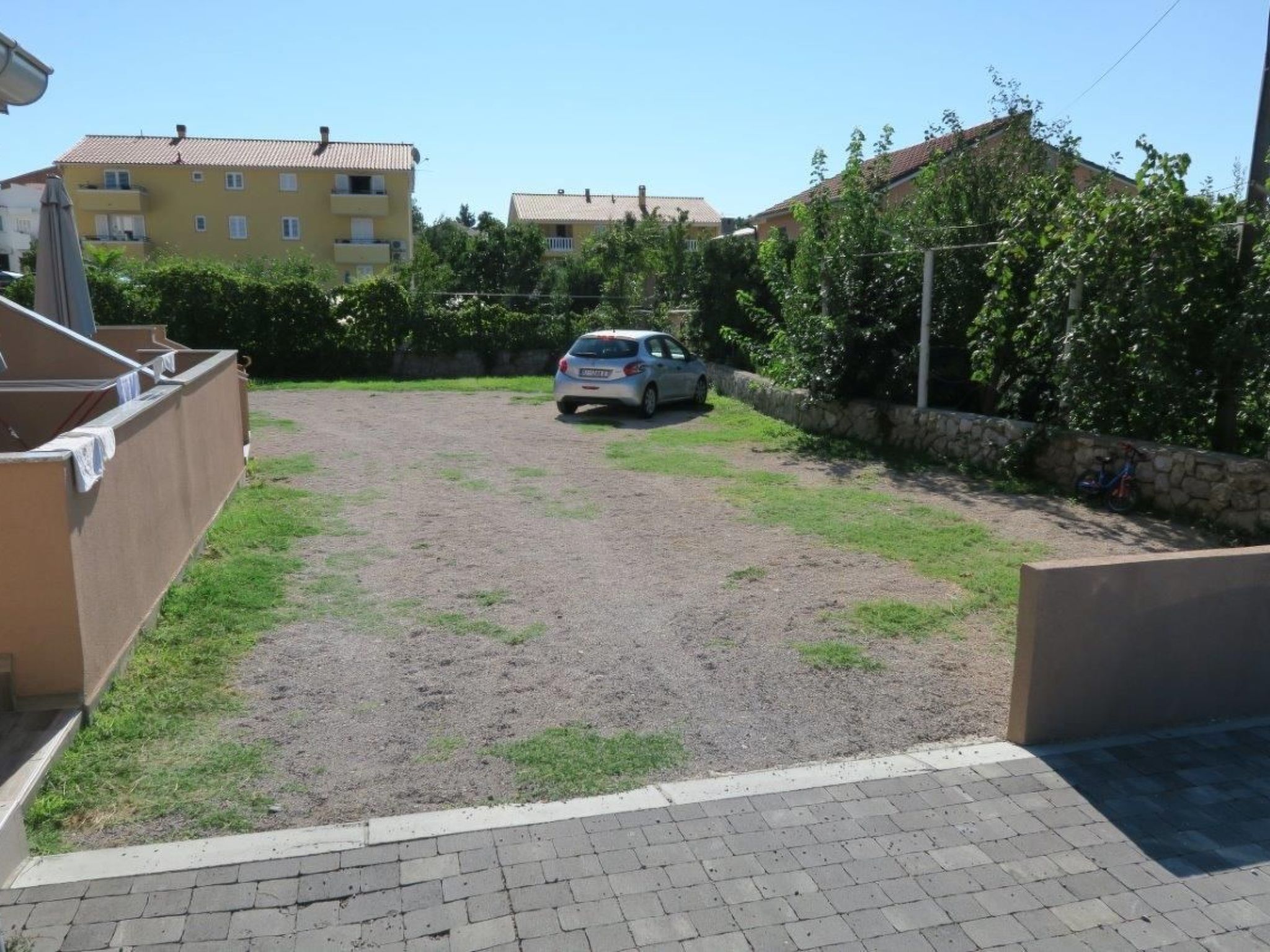 Renoviertes Ferienhaus in Baska mit Terrasse