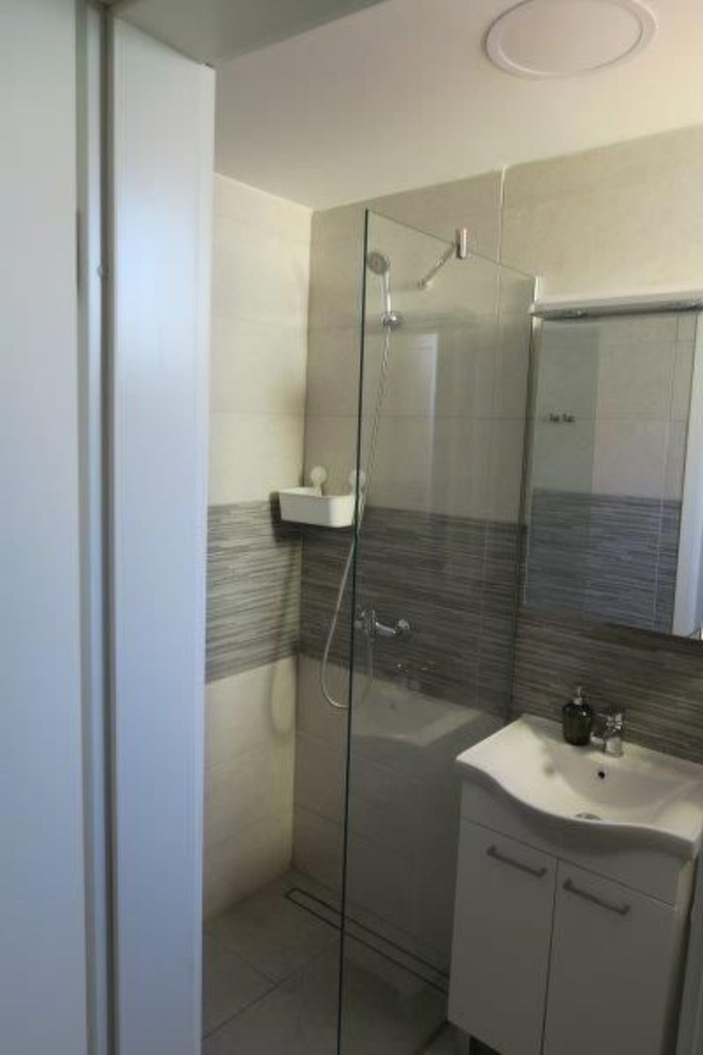 Renoviertes Ferienhaus in Baska mit Terrasse-Image-tags.info