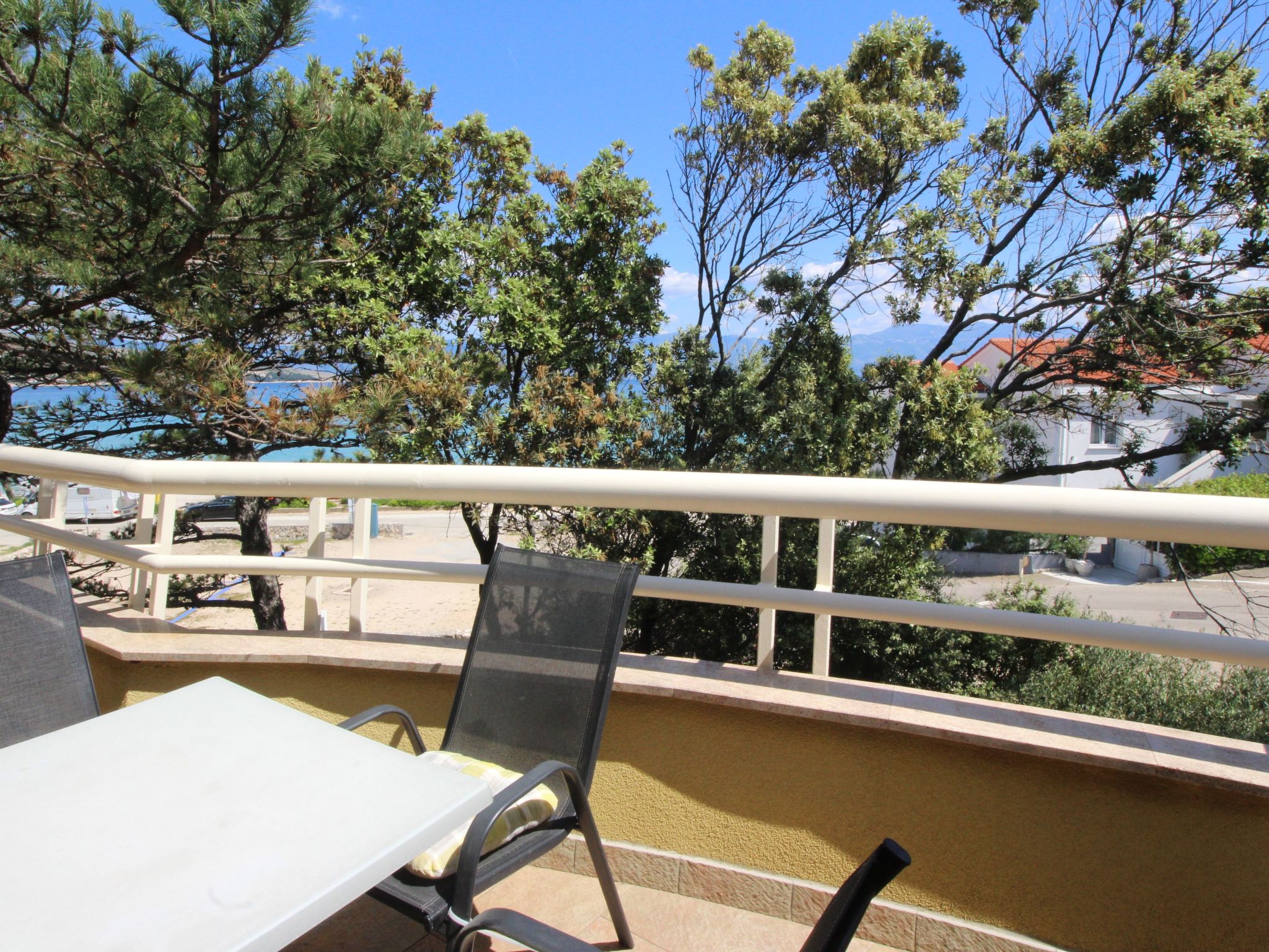 in Baška mit Eigenem Balkon