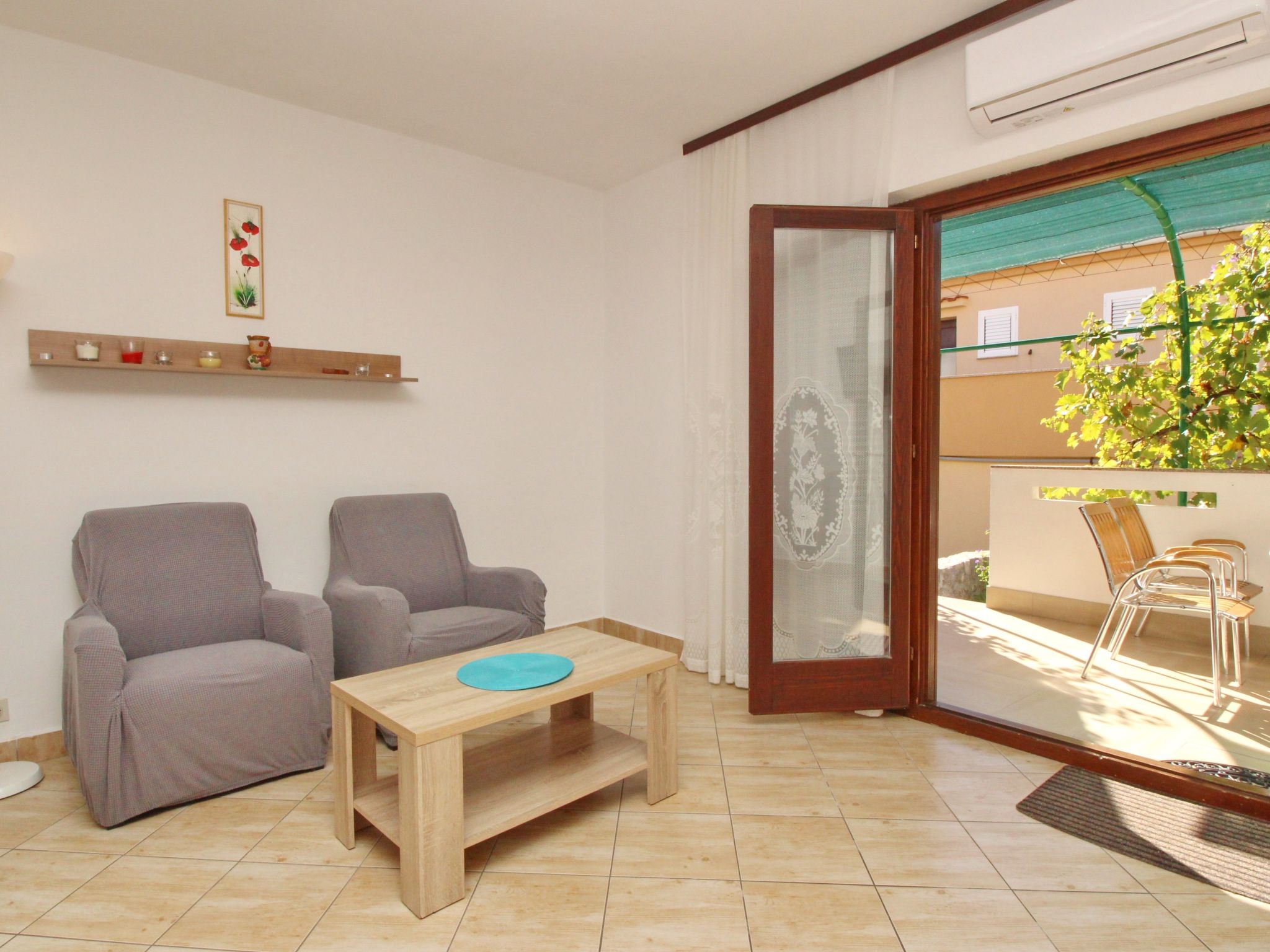 Charmante Wohnung in Baška mit Eigener Terrasse-Binnen