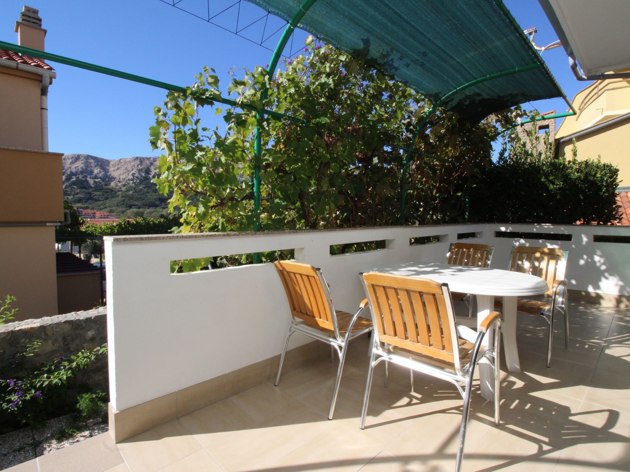 Charmante Wohnung in Baška mit Eigener Terrasse-Binnen