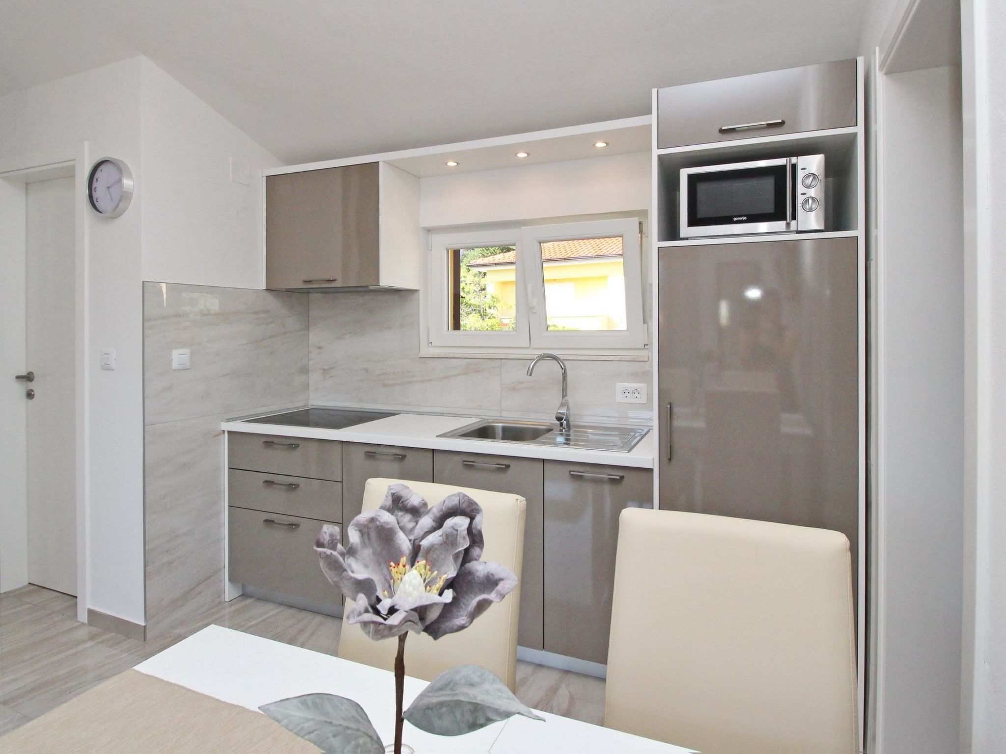 Charmantes Appartement in Baška mit Eigenem Balkon-Binnen