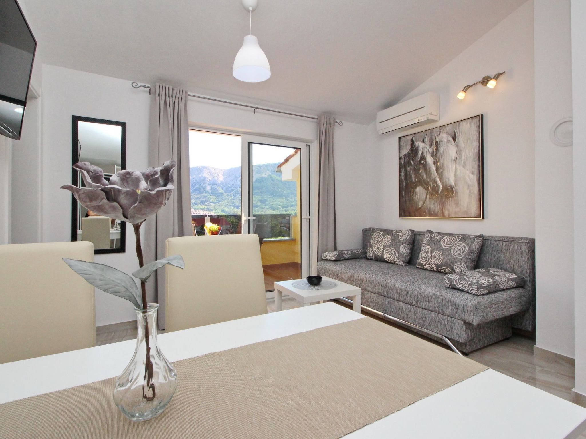 Photo of Charmantes Appartement in Baška mit Eigenem Balkon