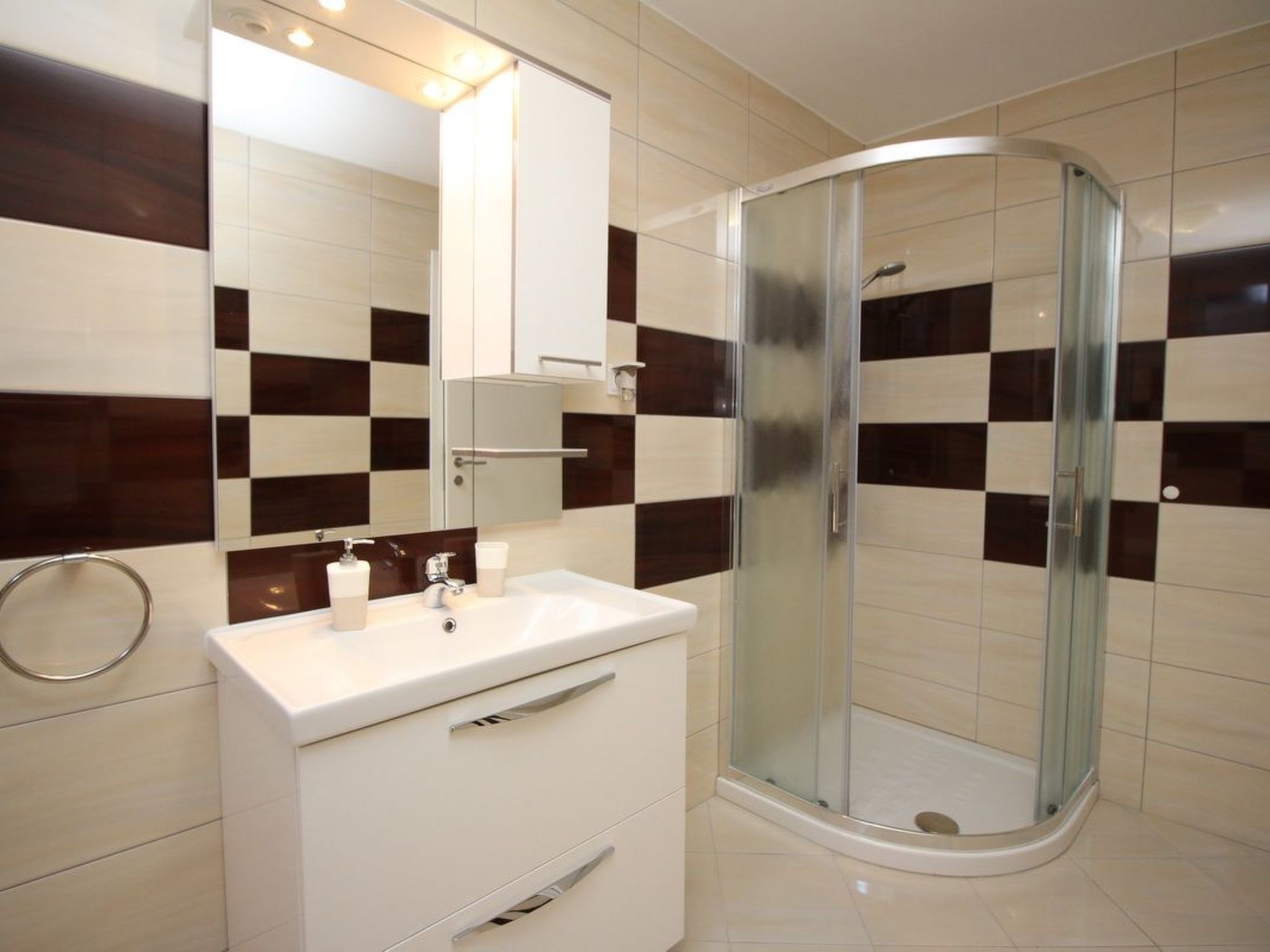 Photo of Appartement in Baška mit gemeinsamem Pool und Grill