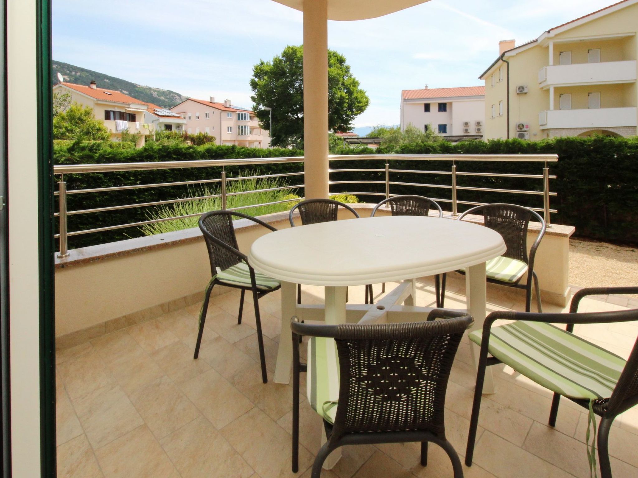 Wohnung in Baška mit Eigener Terrasse-Binnen