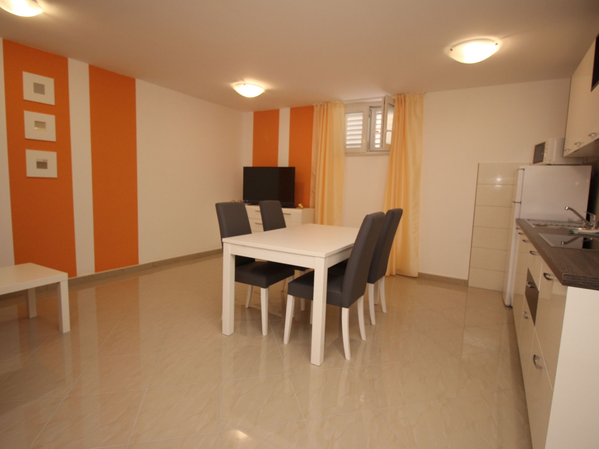 Photo of Gemütliche Ferienwohnung in Baška mit gemeinsamem Pool und Grill