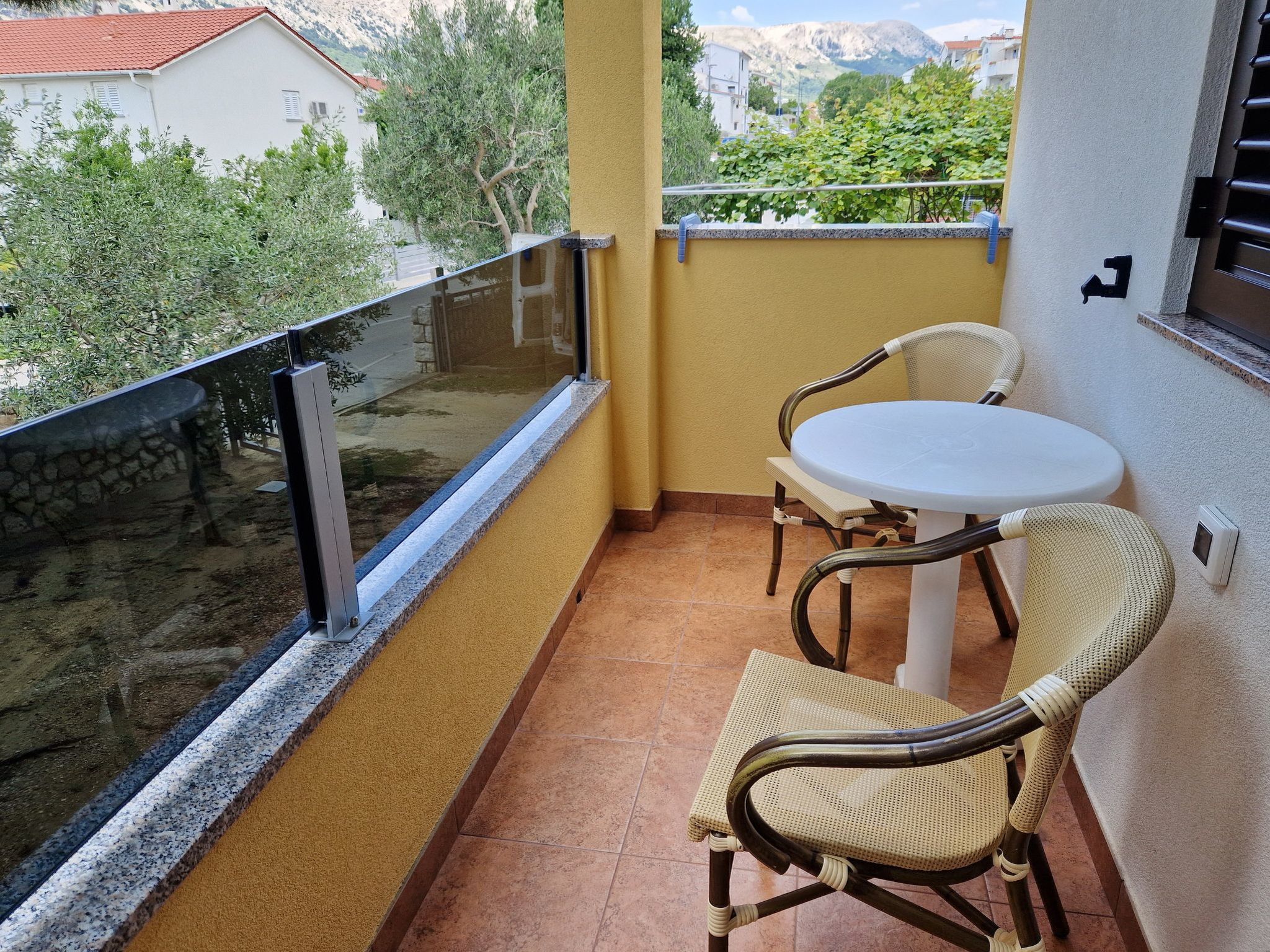 In Baška mit Eigenem Balkon-Binnen