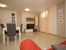 Luxe appartement voor 2 bij zee en strand in Baška, Krk - thumbnail 3