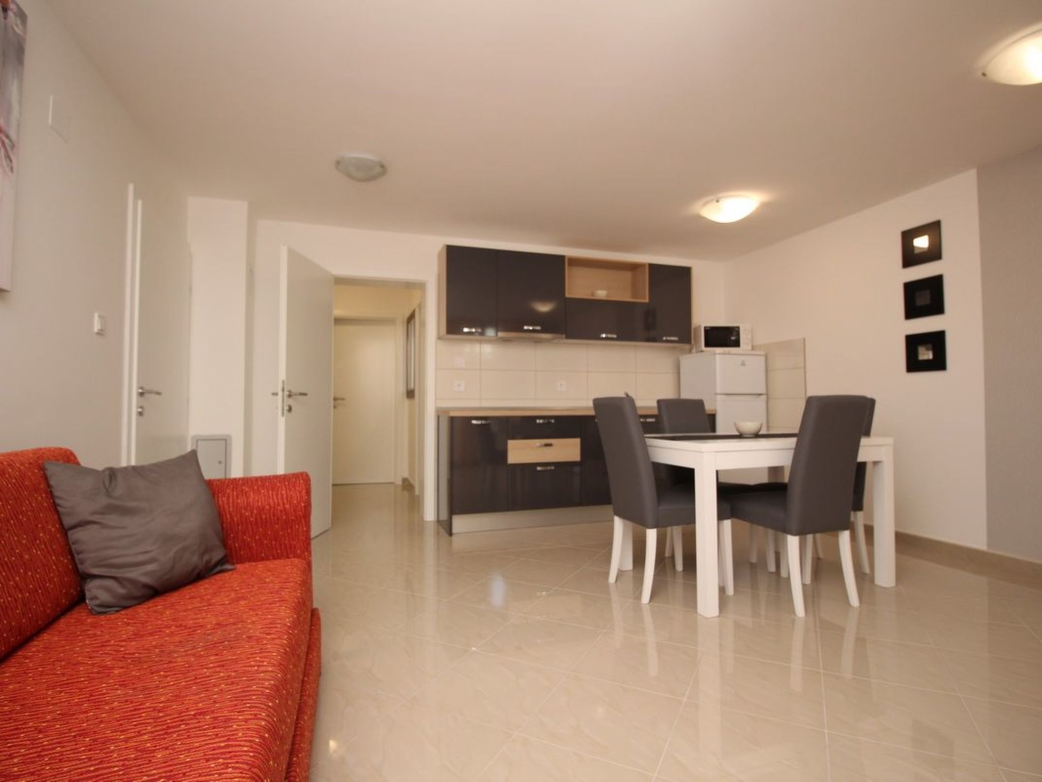 Photo of Nettes Appartement in Baška mit Gemeinsamer Terrasse