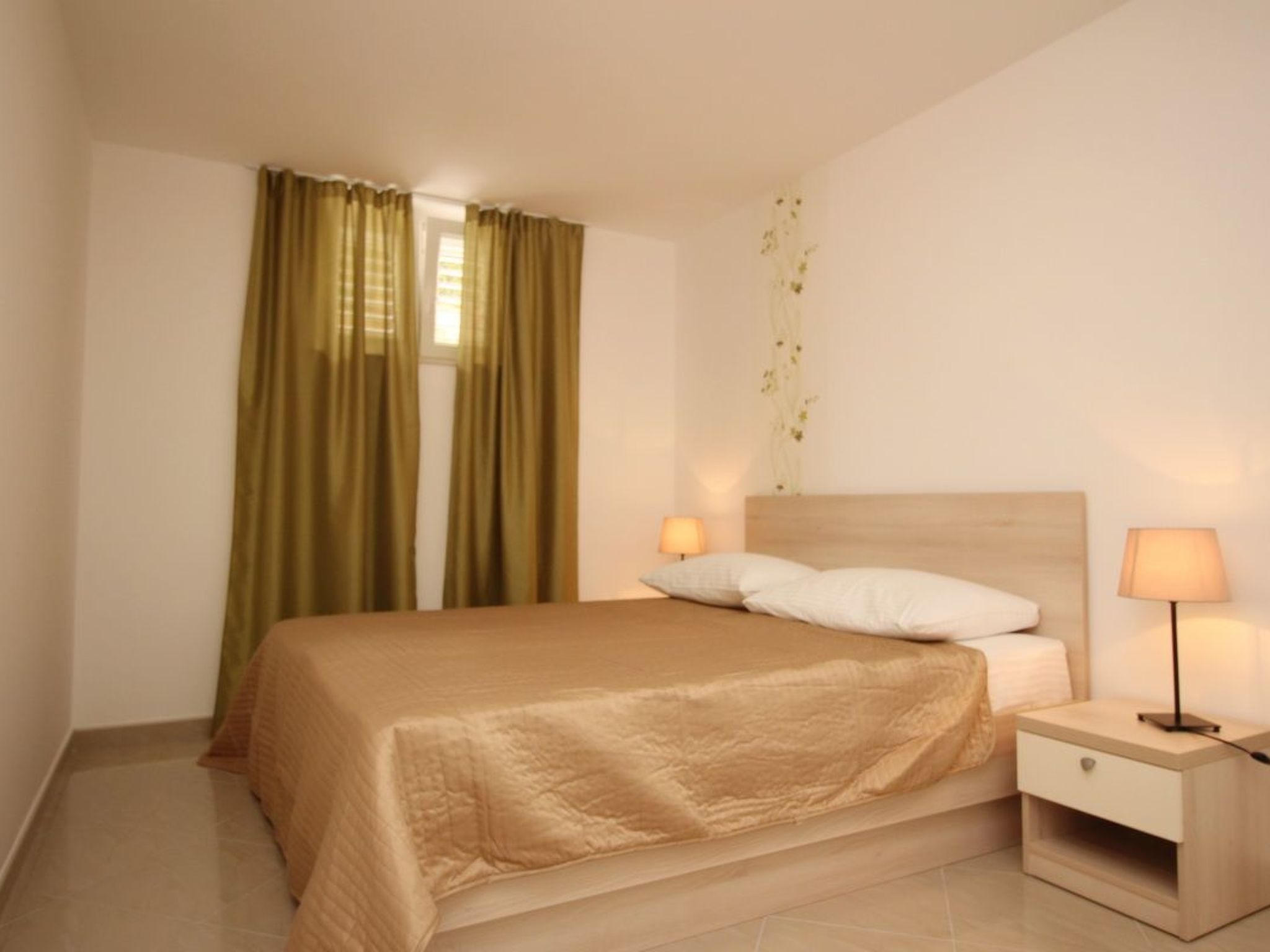 Photo of Nettes Appartement in Baška mit Gemeinsamer Terrasse