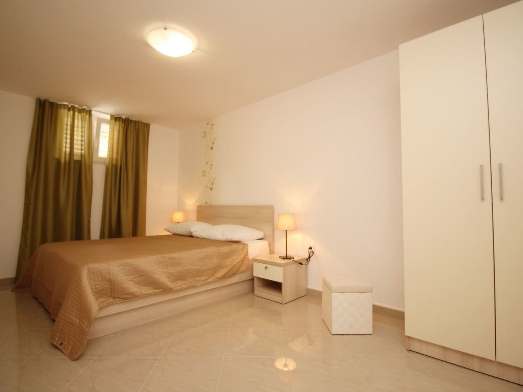 Photo of Nettes Appartement in Baška mit Gemeinsamer Terrasse