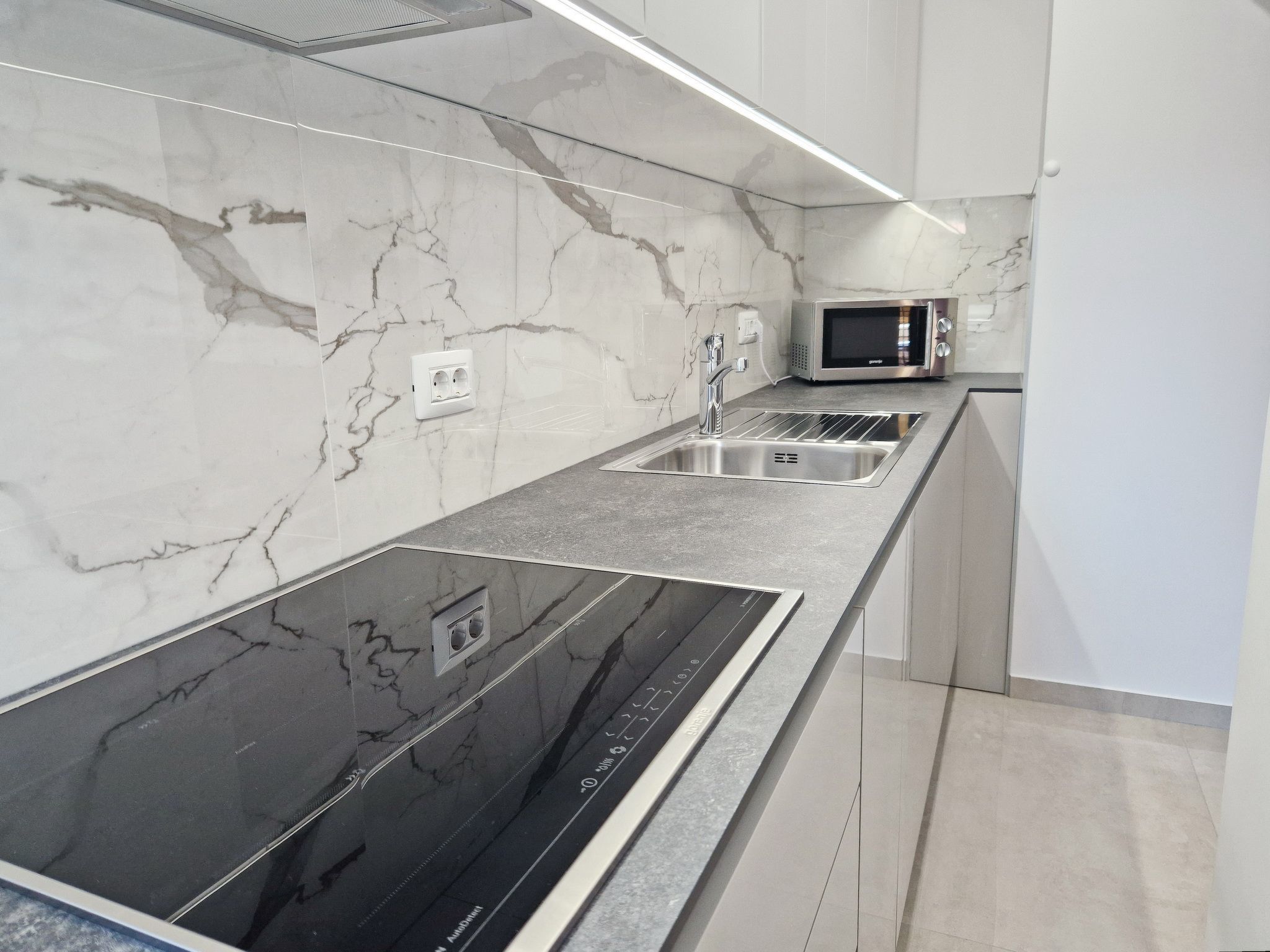 In Baška mit Eigenem Balkon-Binnen