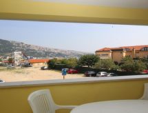 Appartement in Baška met zeezicht en groot overdekt balkon - thumbnail 2