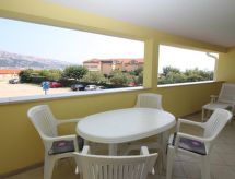 Appartement in Baška met zeezicht en groot overdekt balkon - thumbnail 6