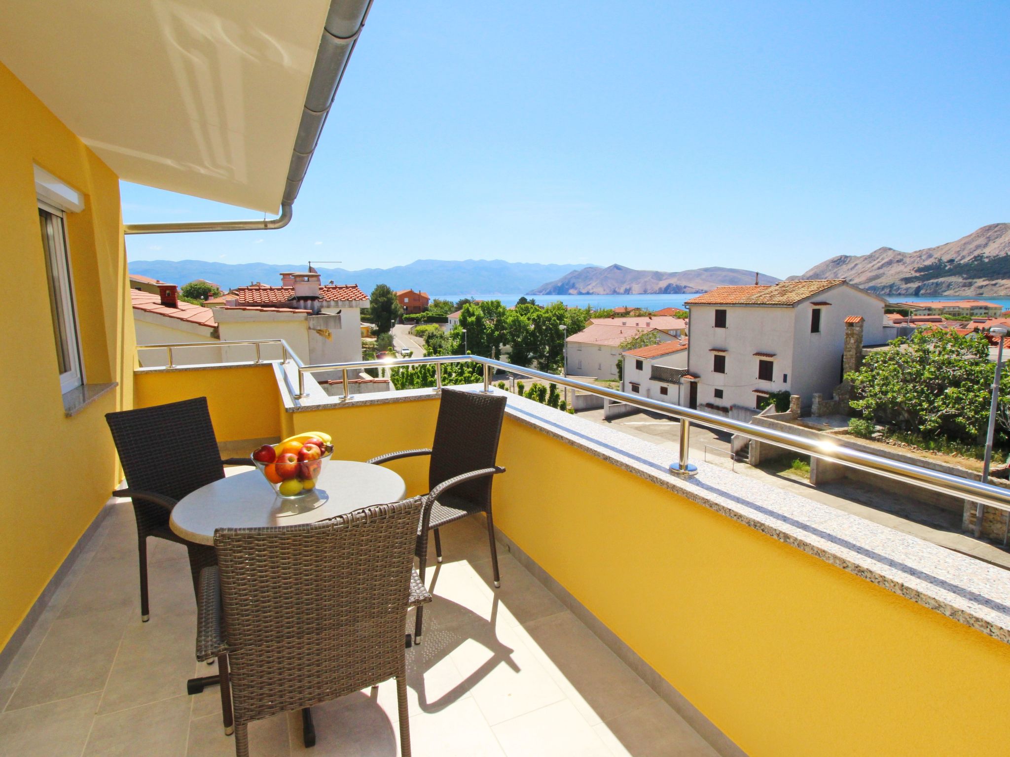 Modern eingerichtete Apartment für 2 Personen, Klimatisiert, freie Parkplatz un-Image-tags.info