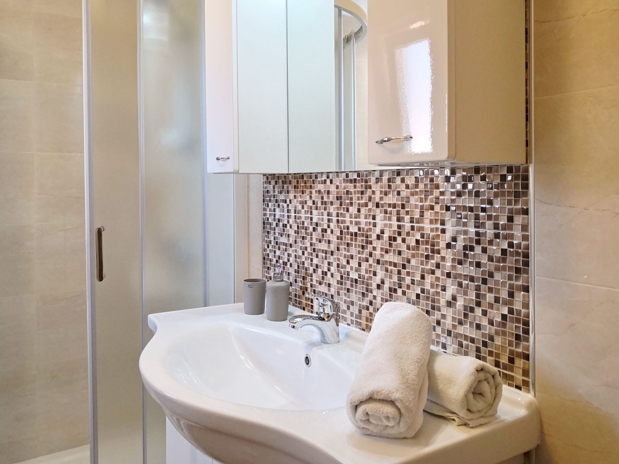 Brnic8-Image-tags.info