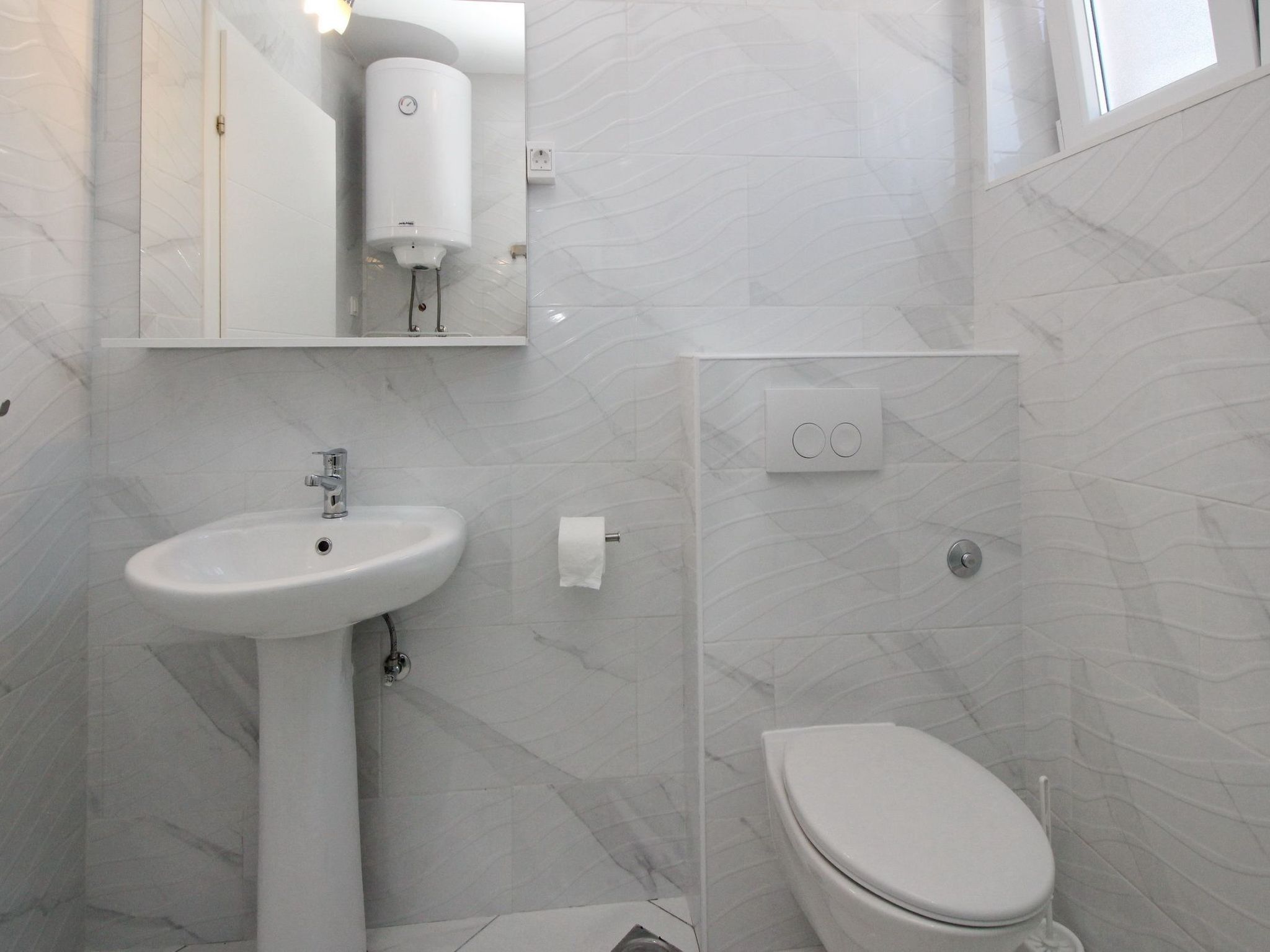 Wohnung in Baška mit Terrasse-Binnen