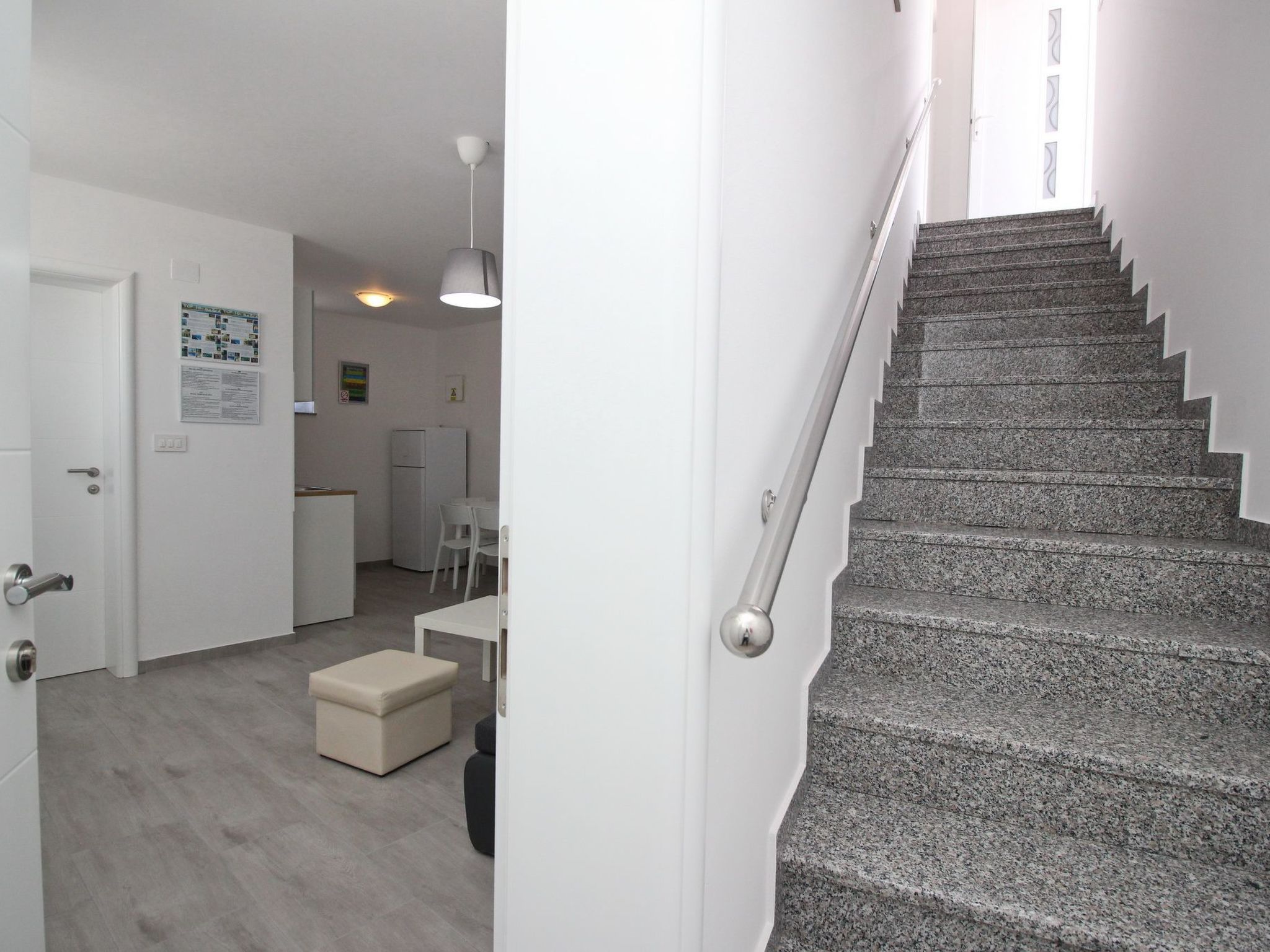 Wohnung in Baška mit Terrasse-Binnen