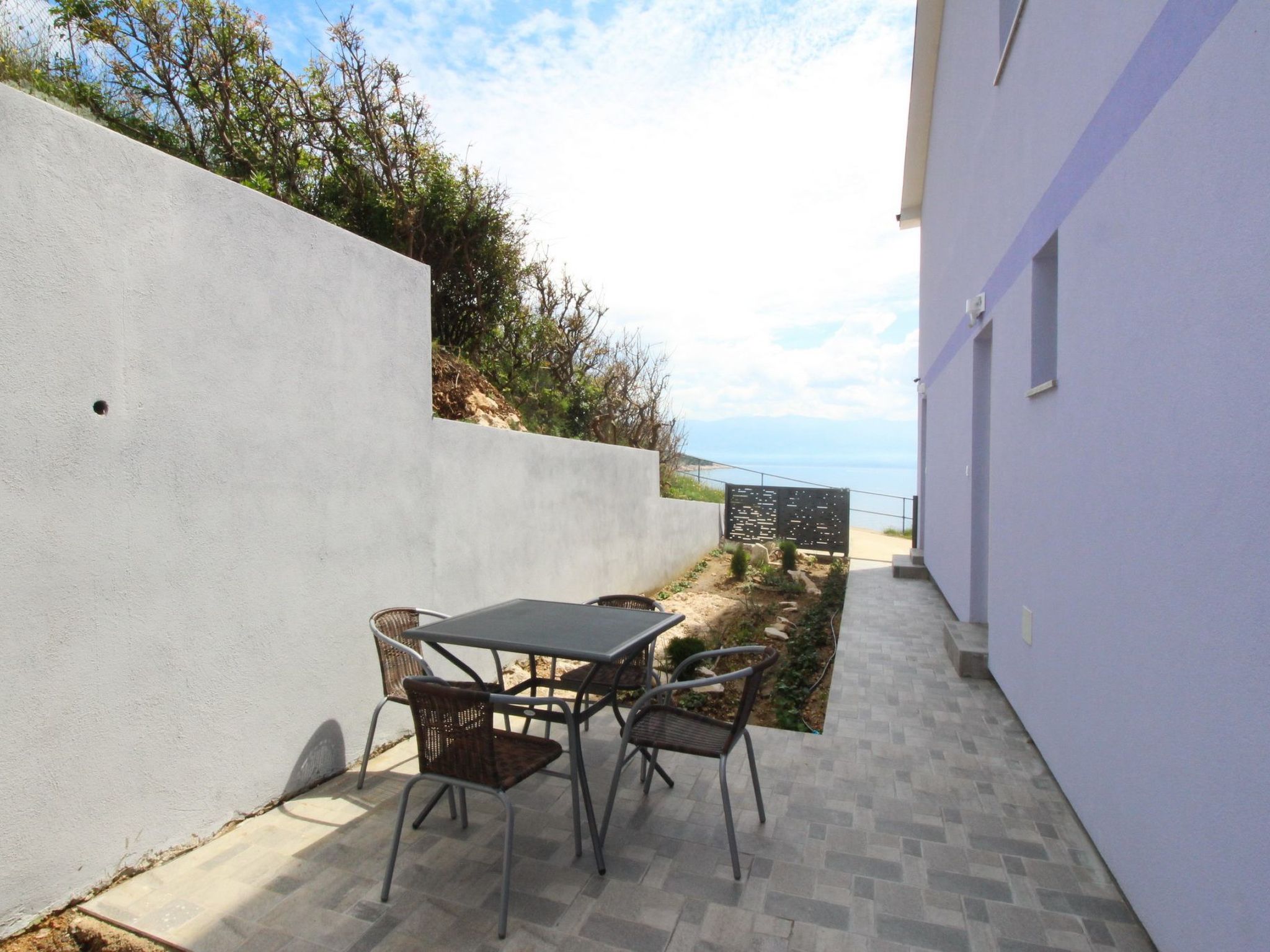 Wohnung in Baška mit Terrasse-Binnen