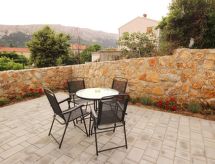 Comfortabel appartement met eigen terras in Baška, op 300 meter van zee - thumbnail 3