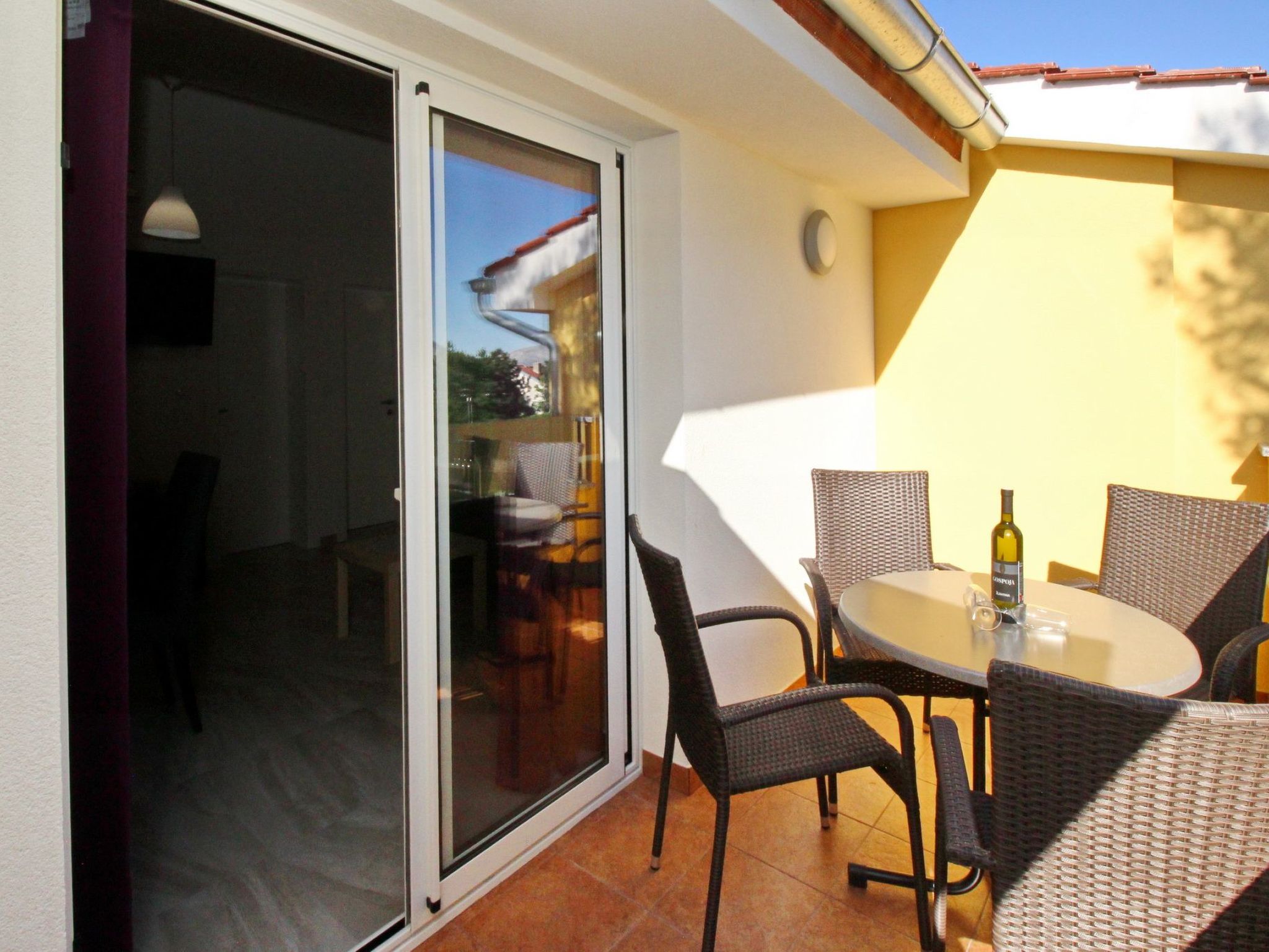 In Baška mit Eigenem Balkon-Binnen