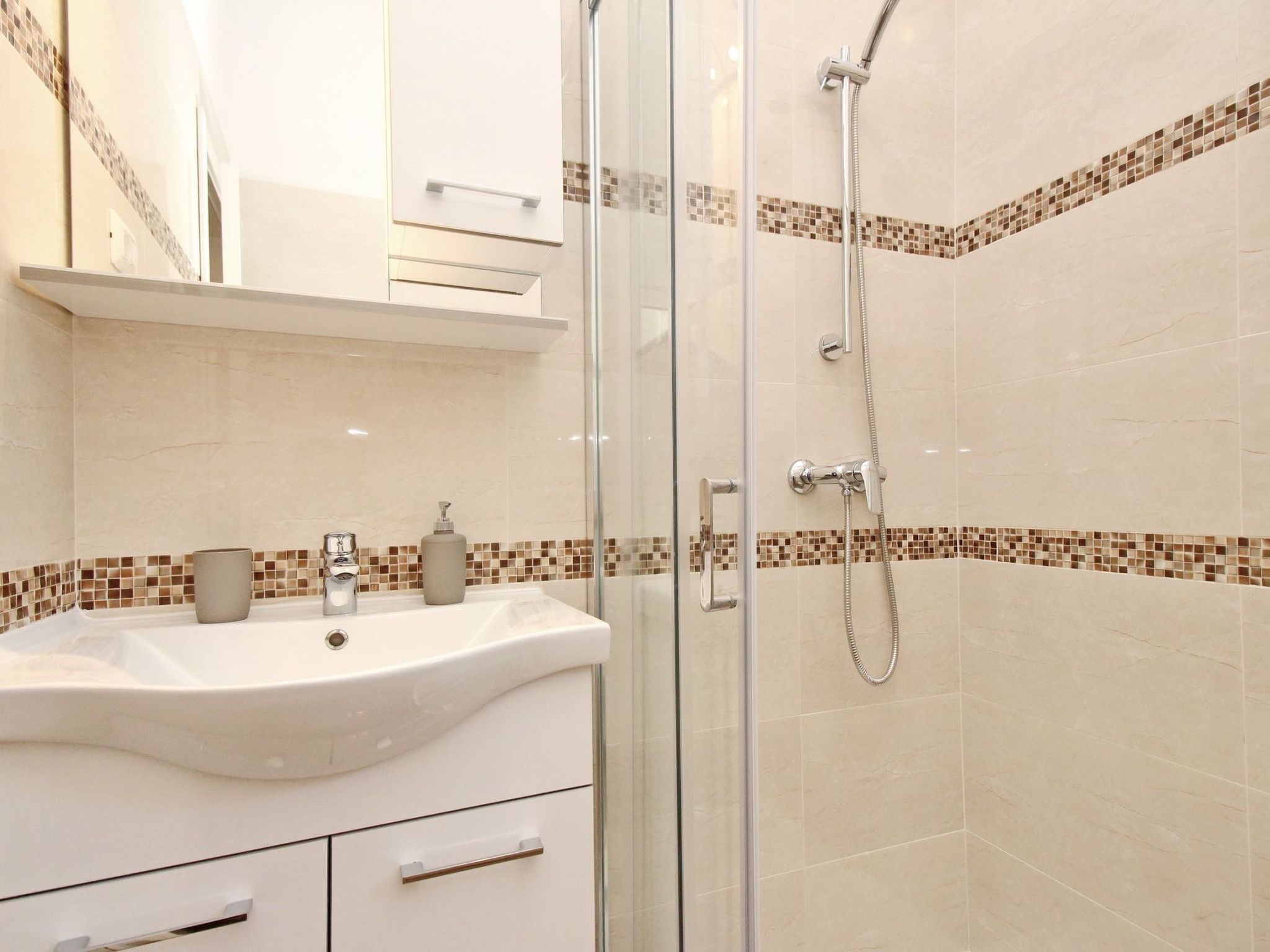 In Baška mit Eigenem Balkon-Binnen