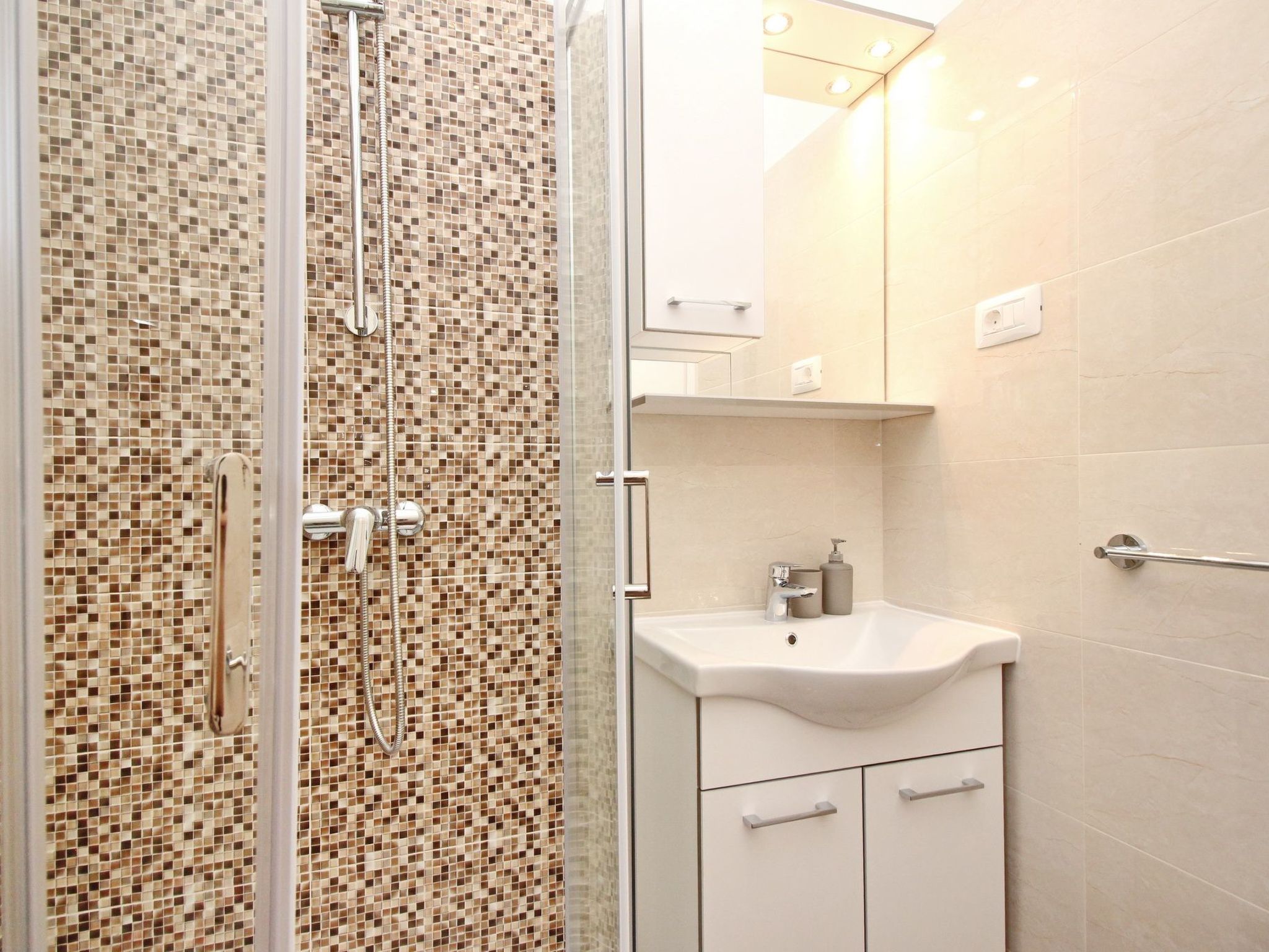 In Baška mit Eigenem Balkon-Binnen