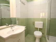 Vrijstaande vakantiewoning voor 5 personen met balkon, op 300 meter van zee in Baška - thumbnail 5