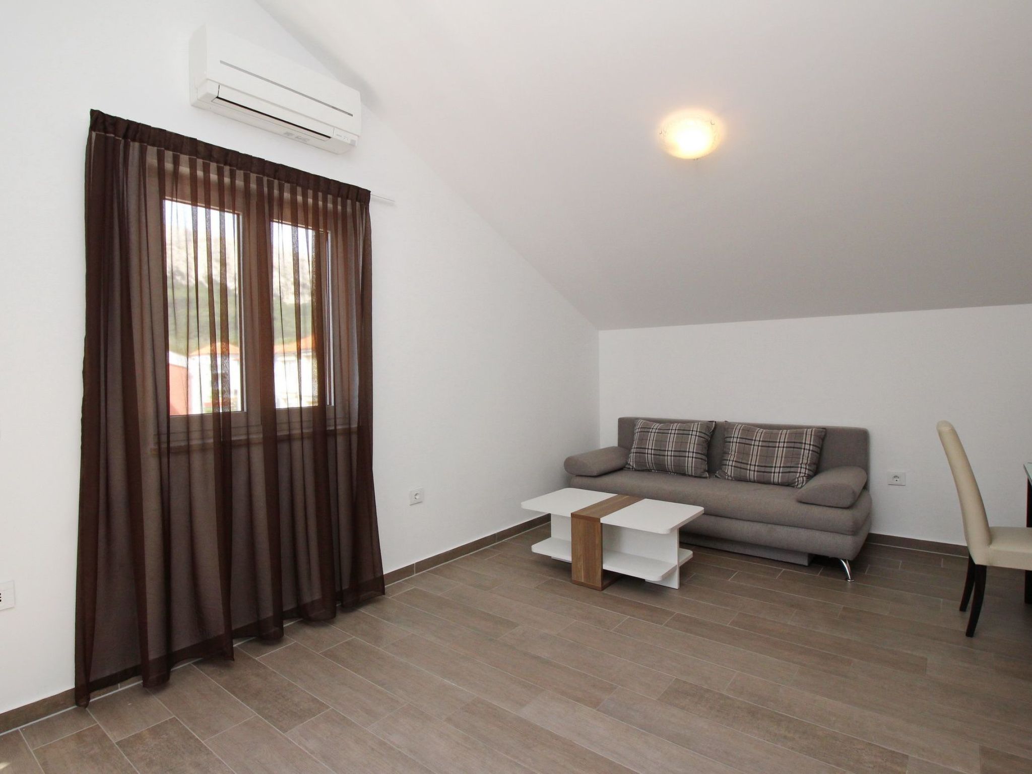 Tolles Appartement in Baška mit Terrasse-Binnen