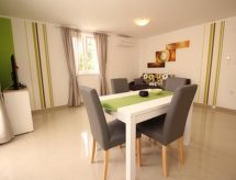 4-persoons appartement aan zee in Baška, Krk (2) - thumbnail 3