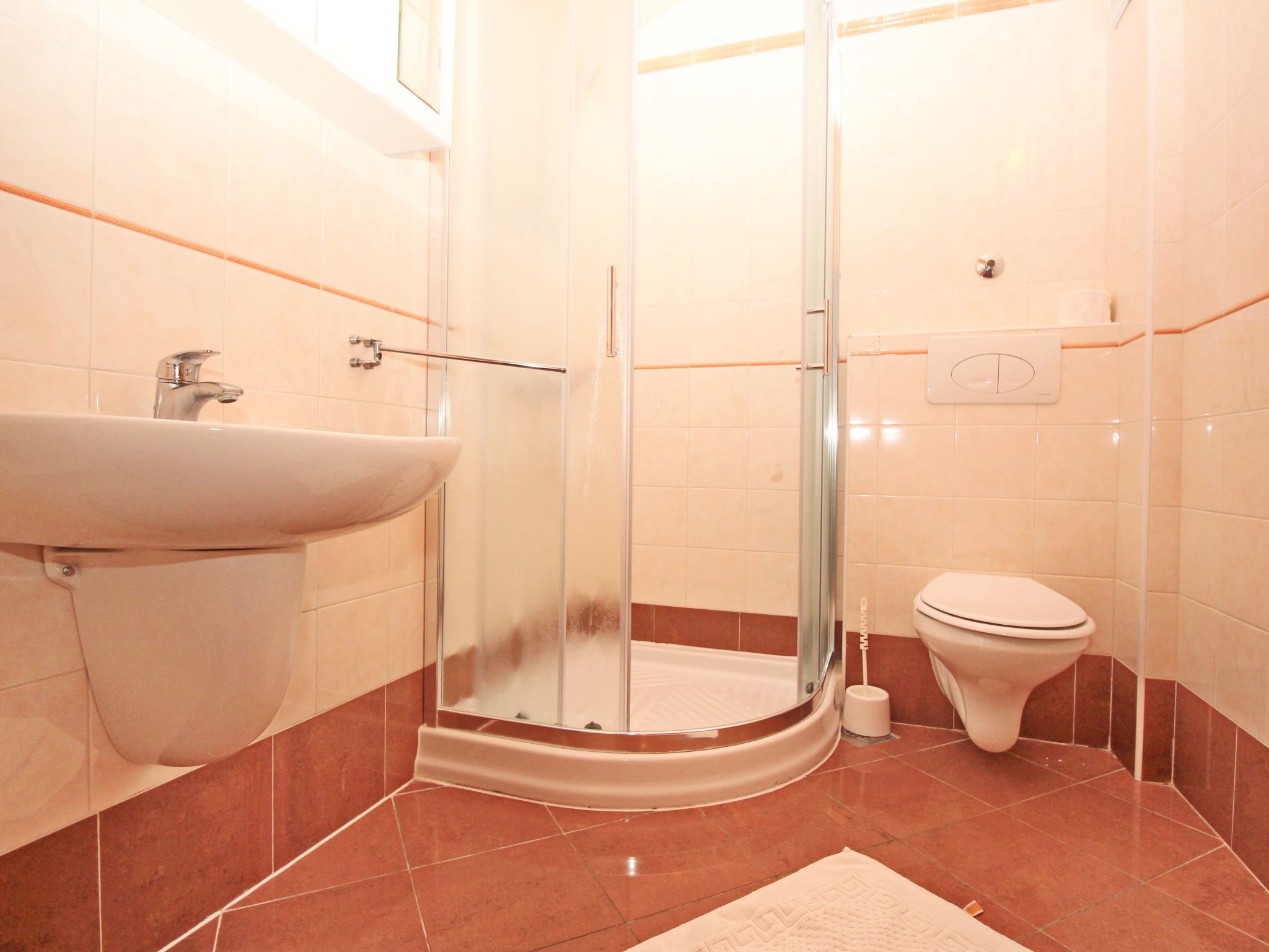 Modern eingerichtete Apartment für 4 Personen mit Meerblick-Dedans