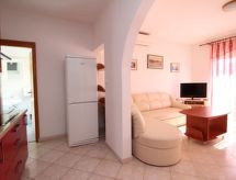 Vrijstaande villa in Baška, 150m van zee met eigen balkon - thumbnail 2