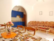 Vrijstaande vakantiewoning voor 6 personen met eigen terras, 150m van zee in Baška - thumbnail 2