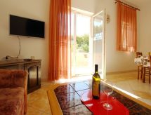 Vrijstaande vakantiewoning voor 6 personen met eigen terras, 150m van zee in Baška - thumbnail 4