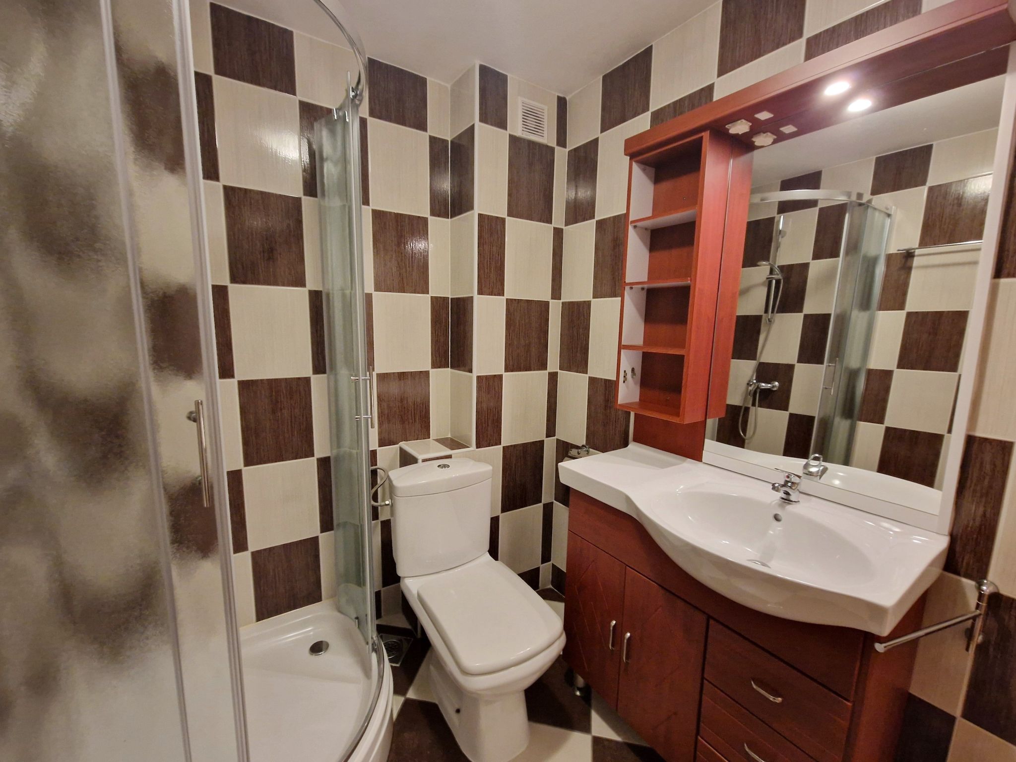 Modern eingerichtete Apartment für 4 Personen ideal für Famillien mit Kinder im-Binnen