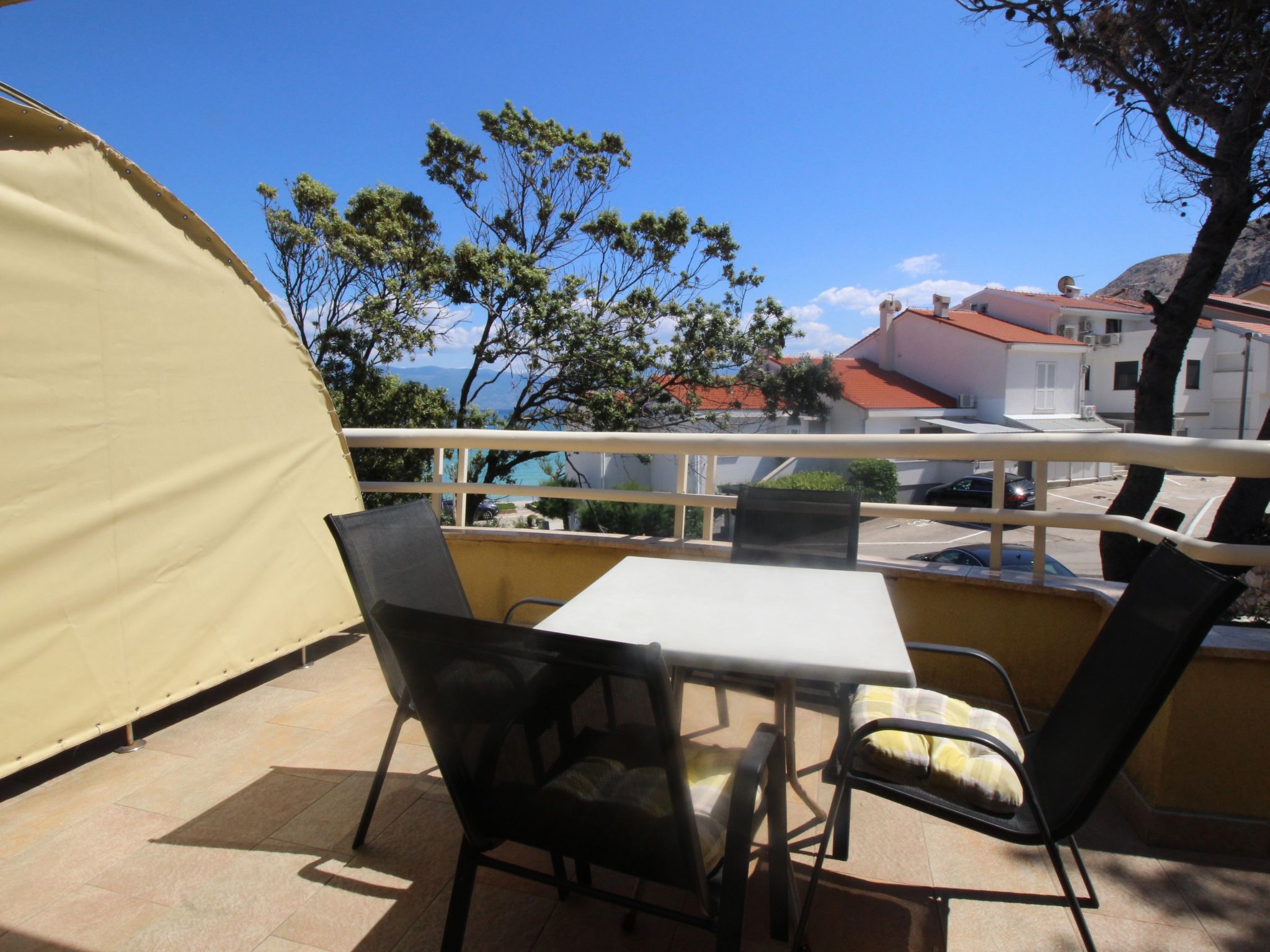 In Baška mit Eigenem Balkon-Drinnen
