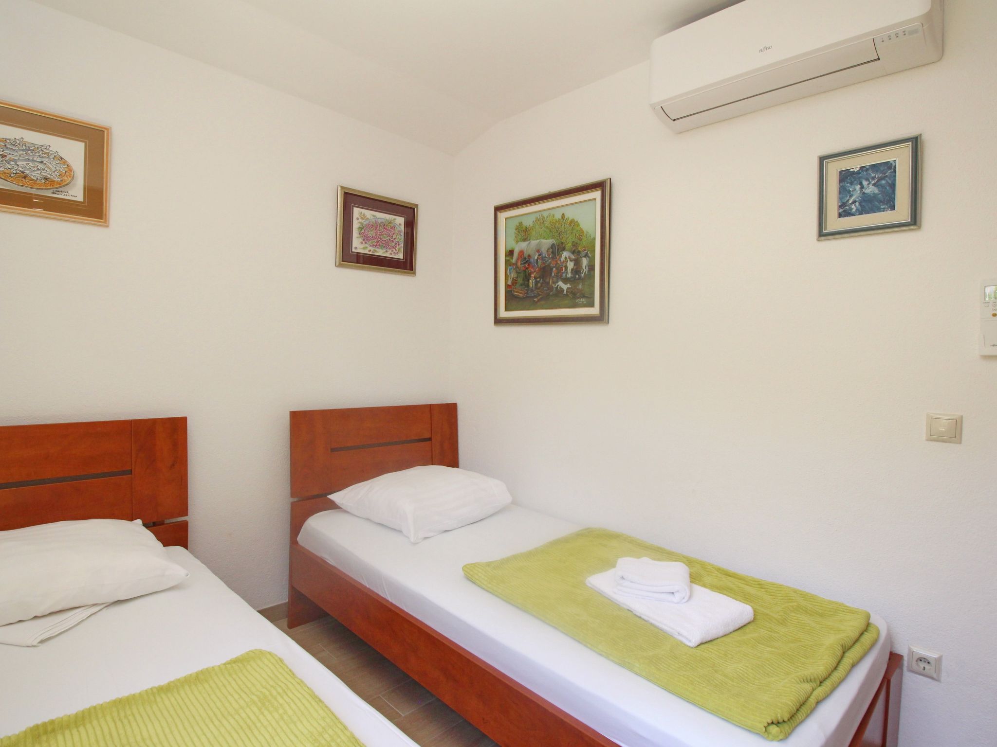 In Baška mit Eigenem Balkon-Drinnen