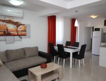 Luxe appartement op loopafstand van zee met zwembad in Baška, Krk - thumbnail 6