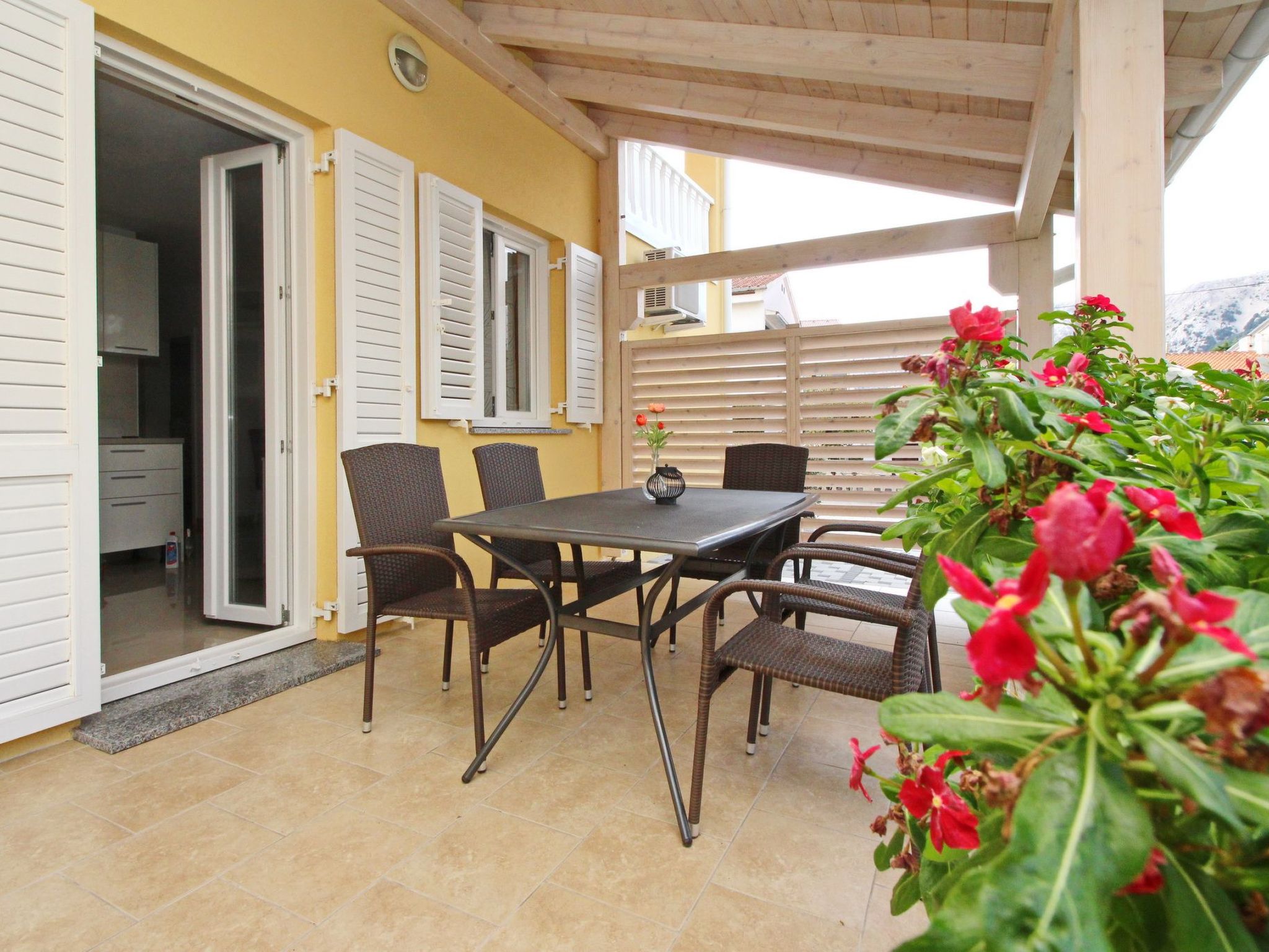 Tolles Appartement in Baška mit Eigener Terrasse
