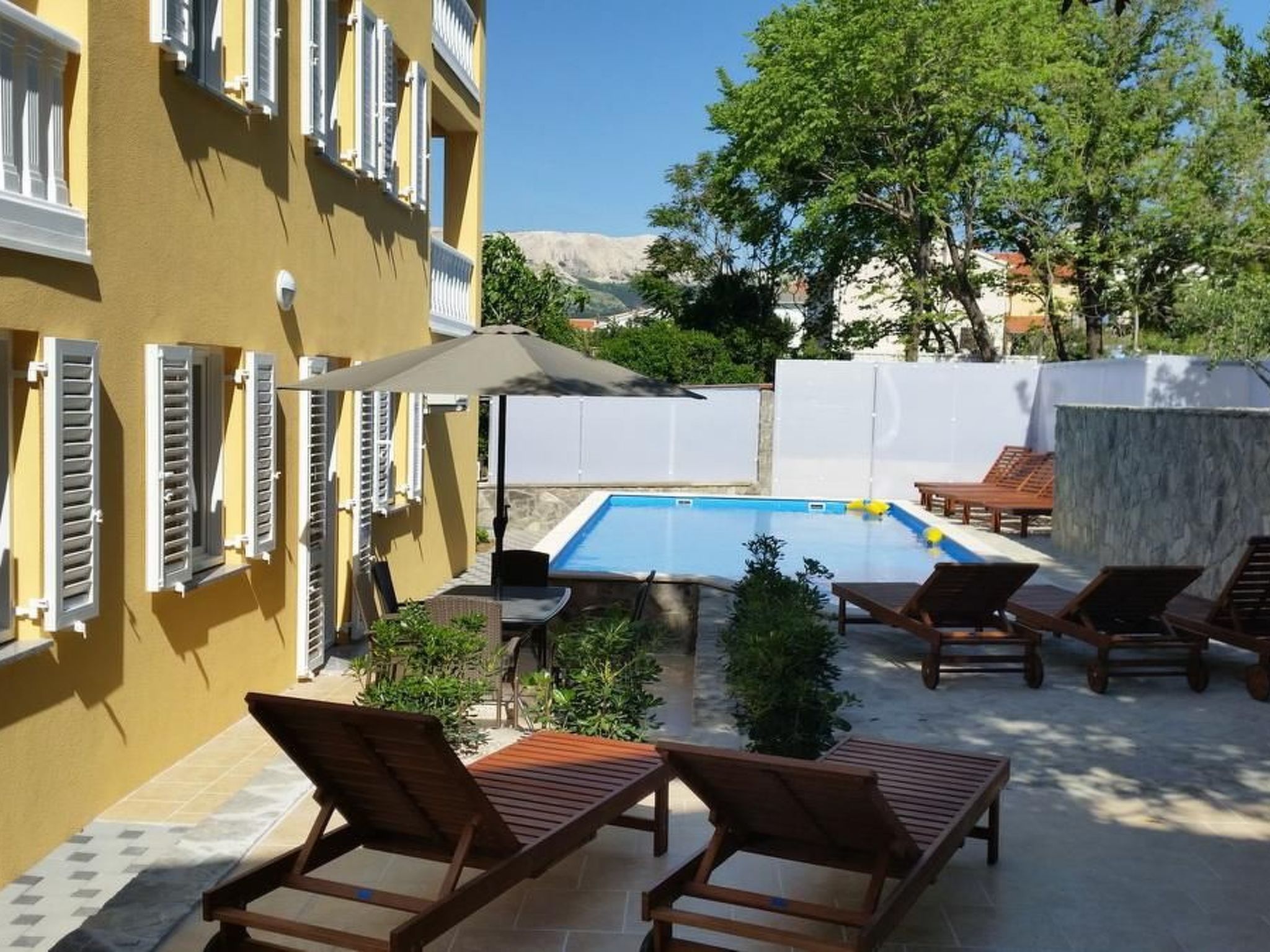 Photo of Tolles Appartement in Baška mit Eigener Terrasse