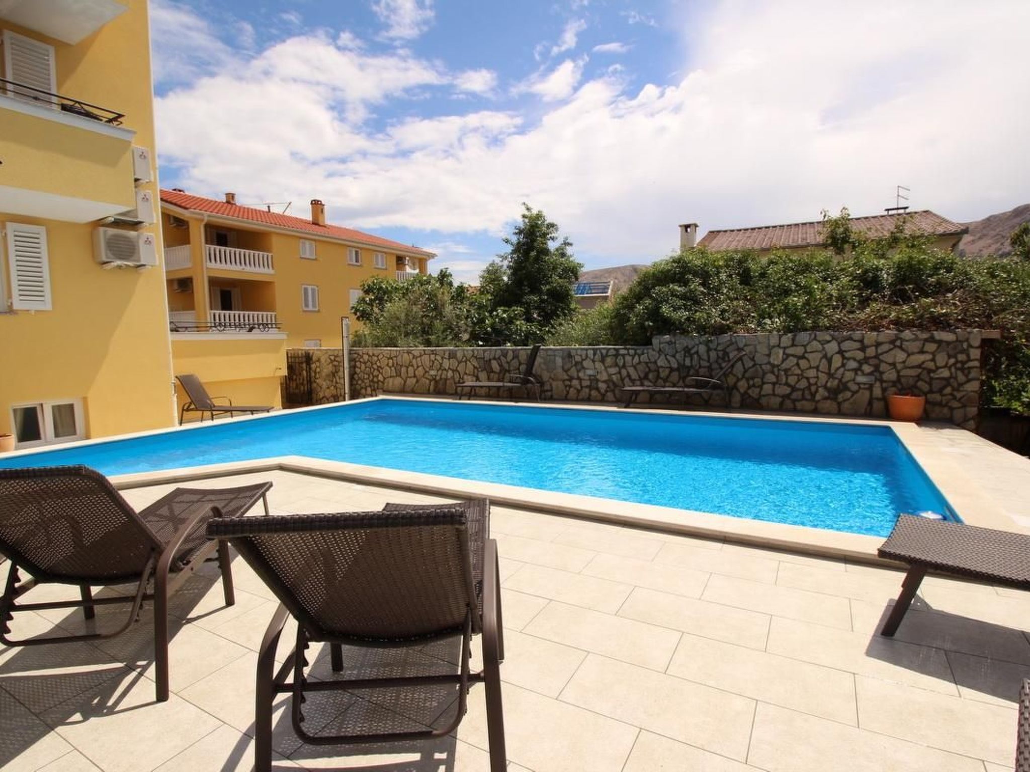 Gorica II A2+1 br.5-Drinnen