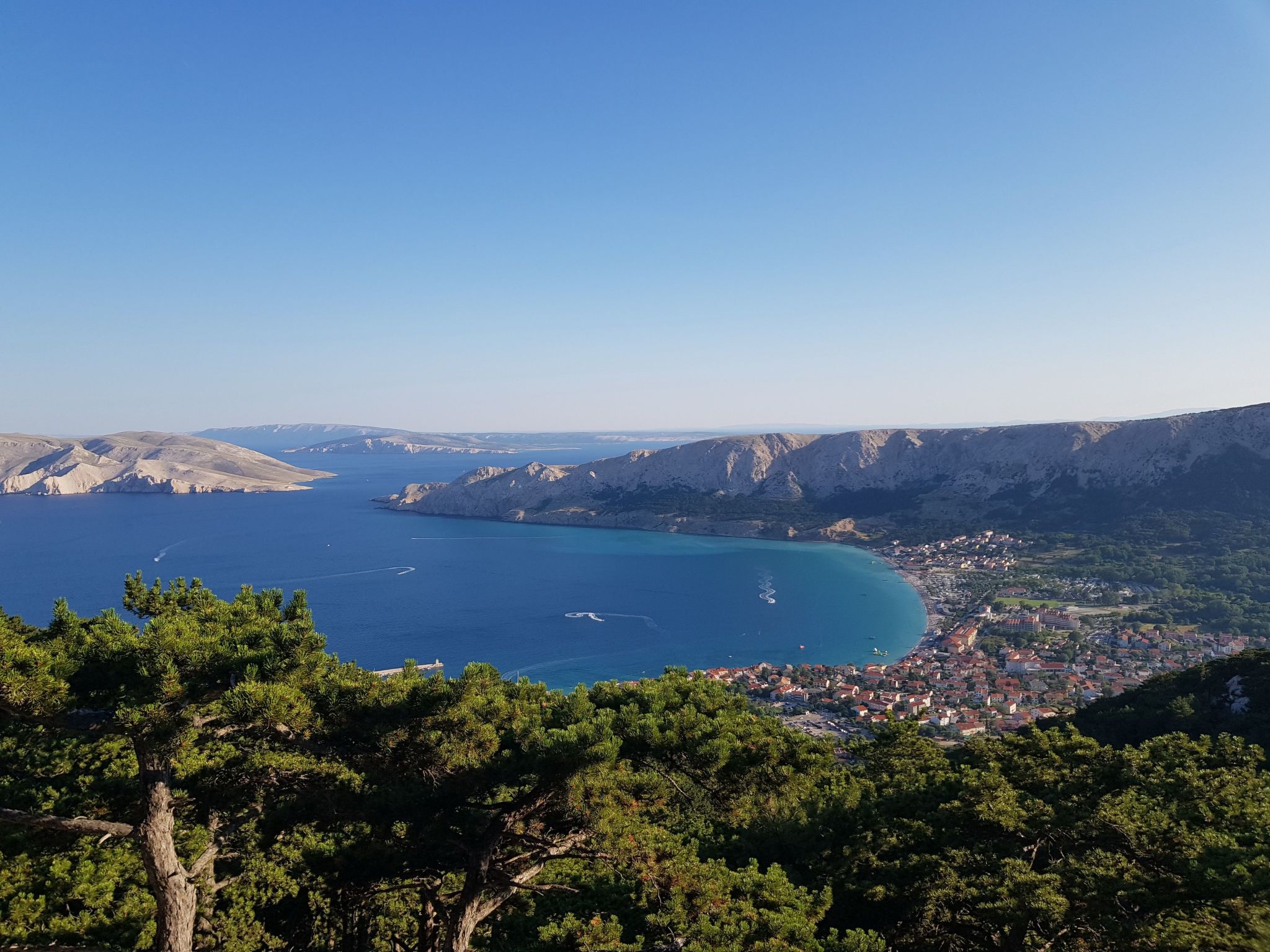 In Baška mit Eigenem Balkon-Binnen
