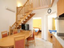 Appartement vlakbij zee in Baška voor 6 personen met airco en balkon - thumbnail 2