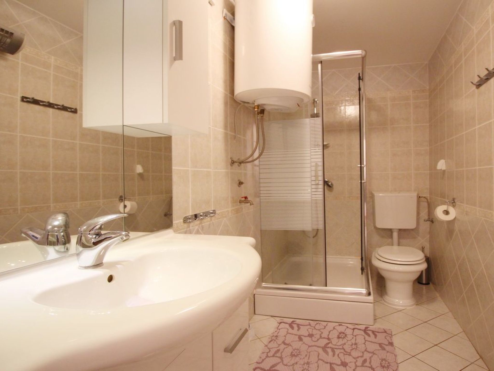 Pintar A4+2 Zarok-Binnen