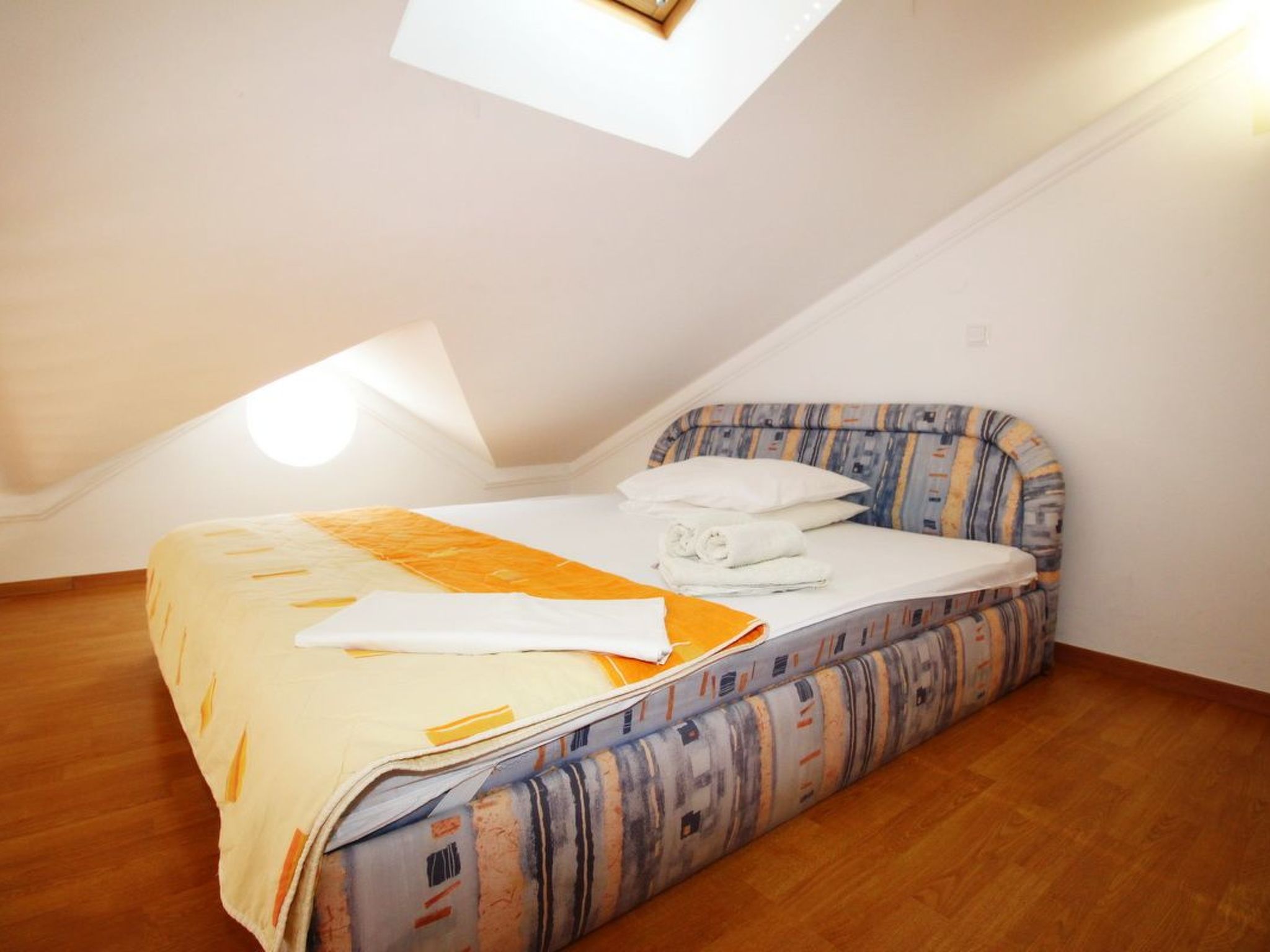 Pintar A4+2 Zarok-Binnen