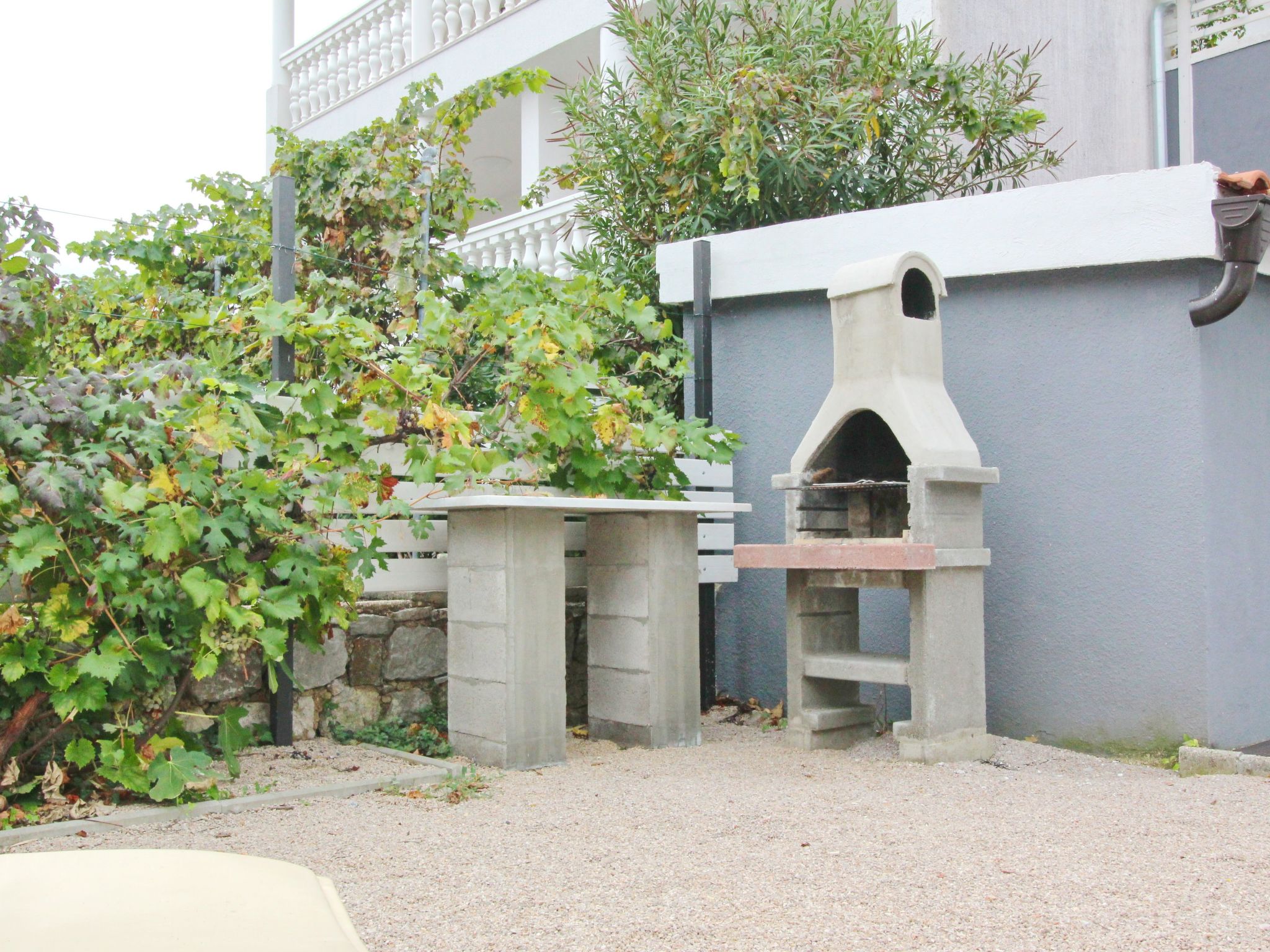 Gemütliches Appartement in Baška mit Eigener Terrasse-Drinnen