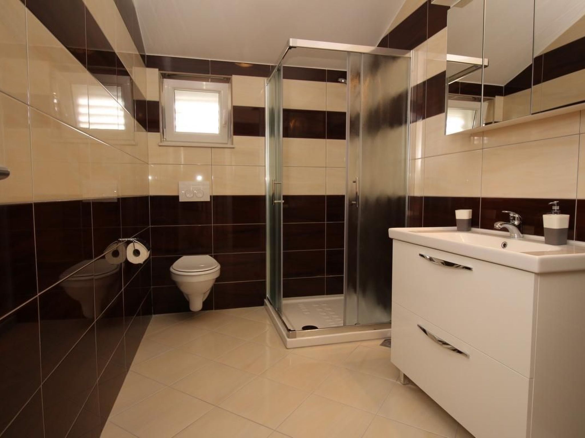 Gorica II A2+1 br.9-Binnen