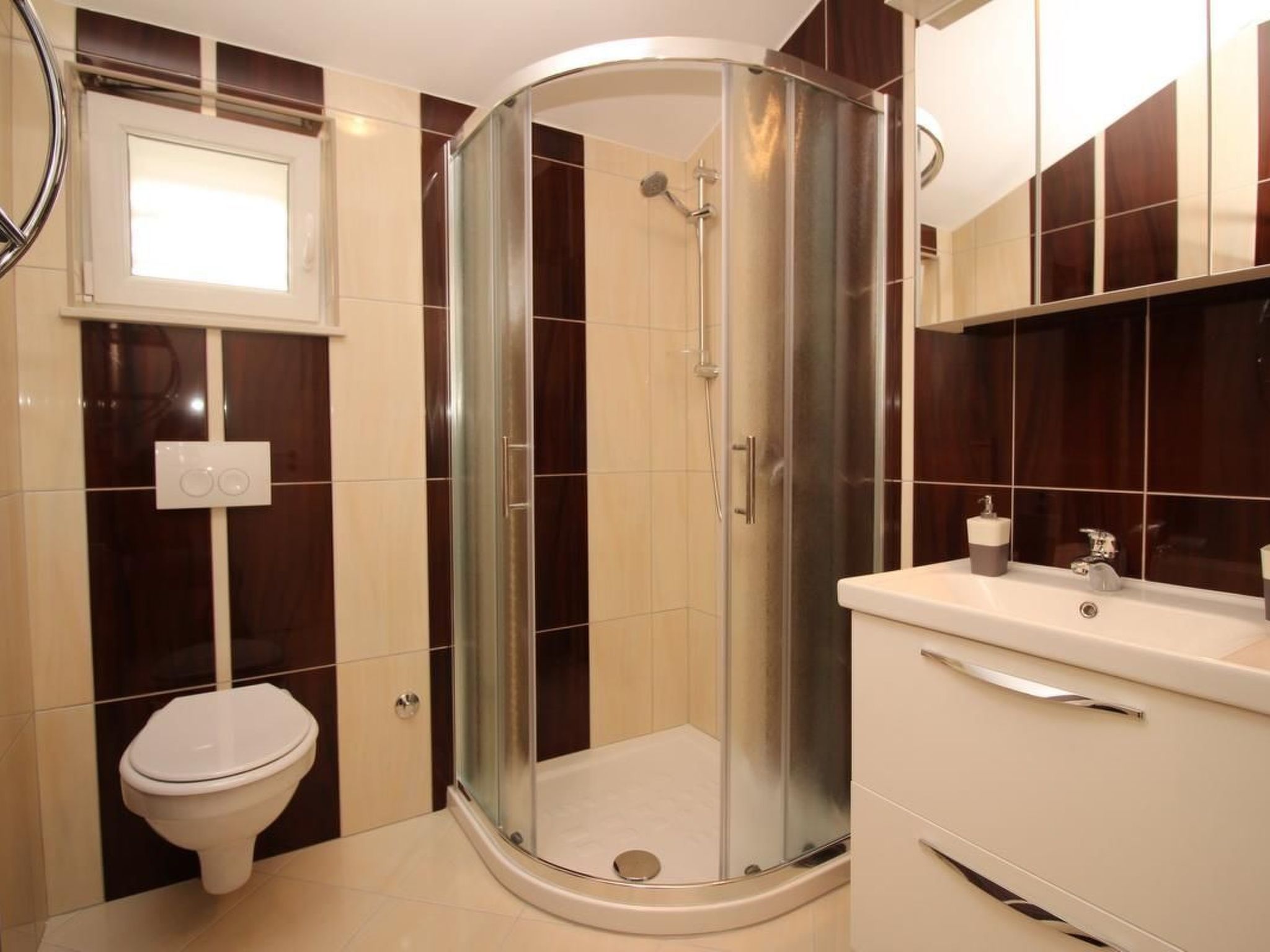 Gorica II A2+2 br.8-Drinnen