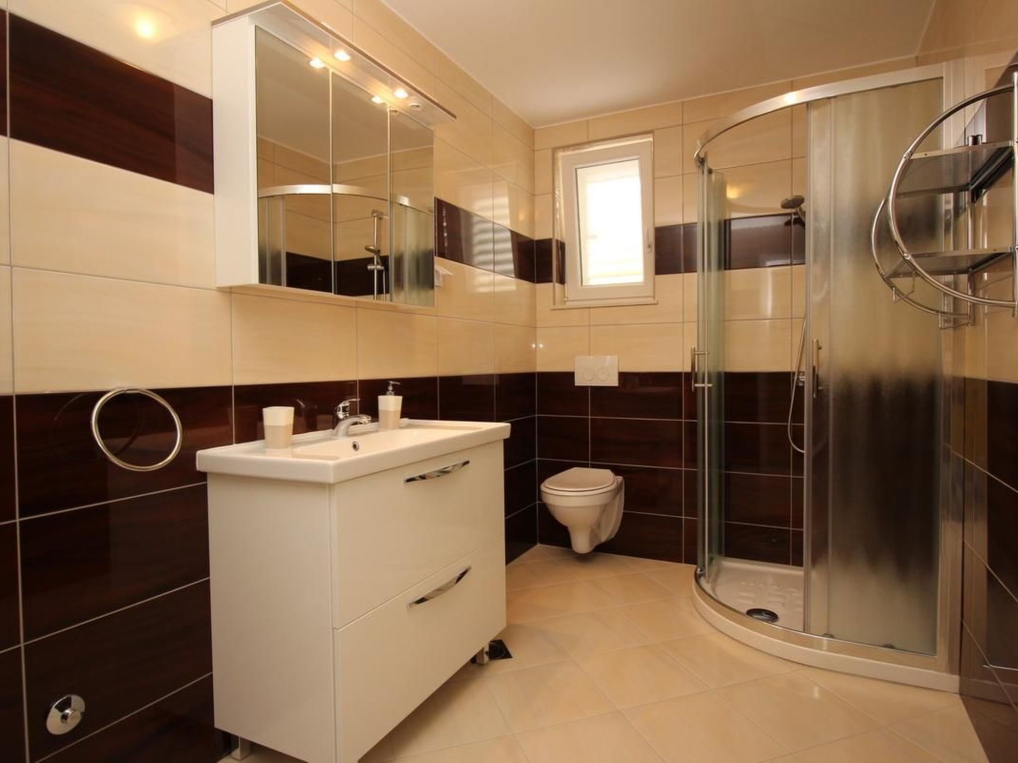 Gorica II A2+2 br.3-Dedans