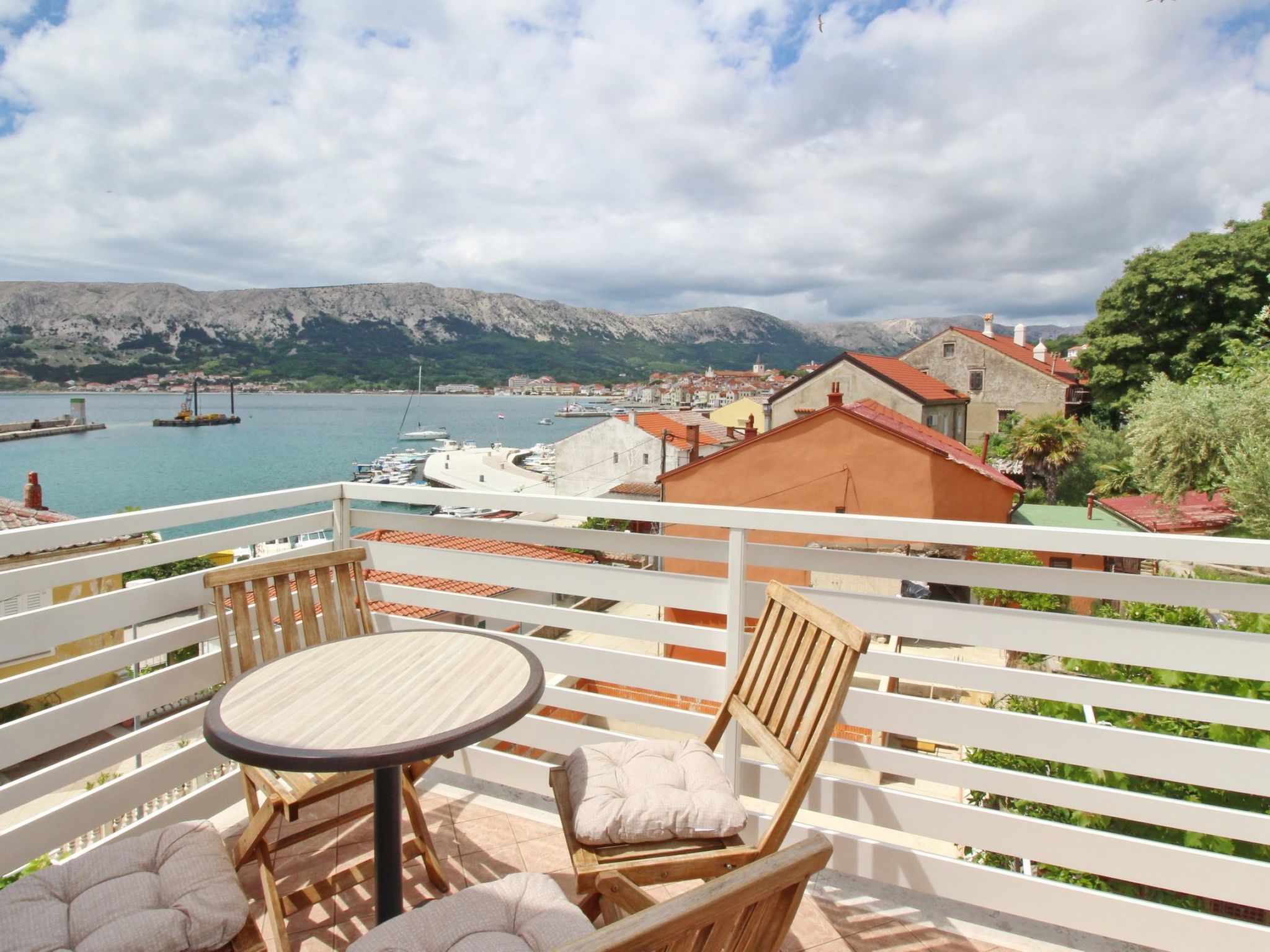 C. Silvija Bs-Drinnen